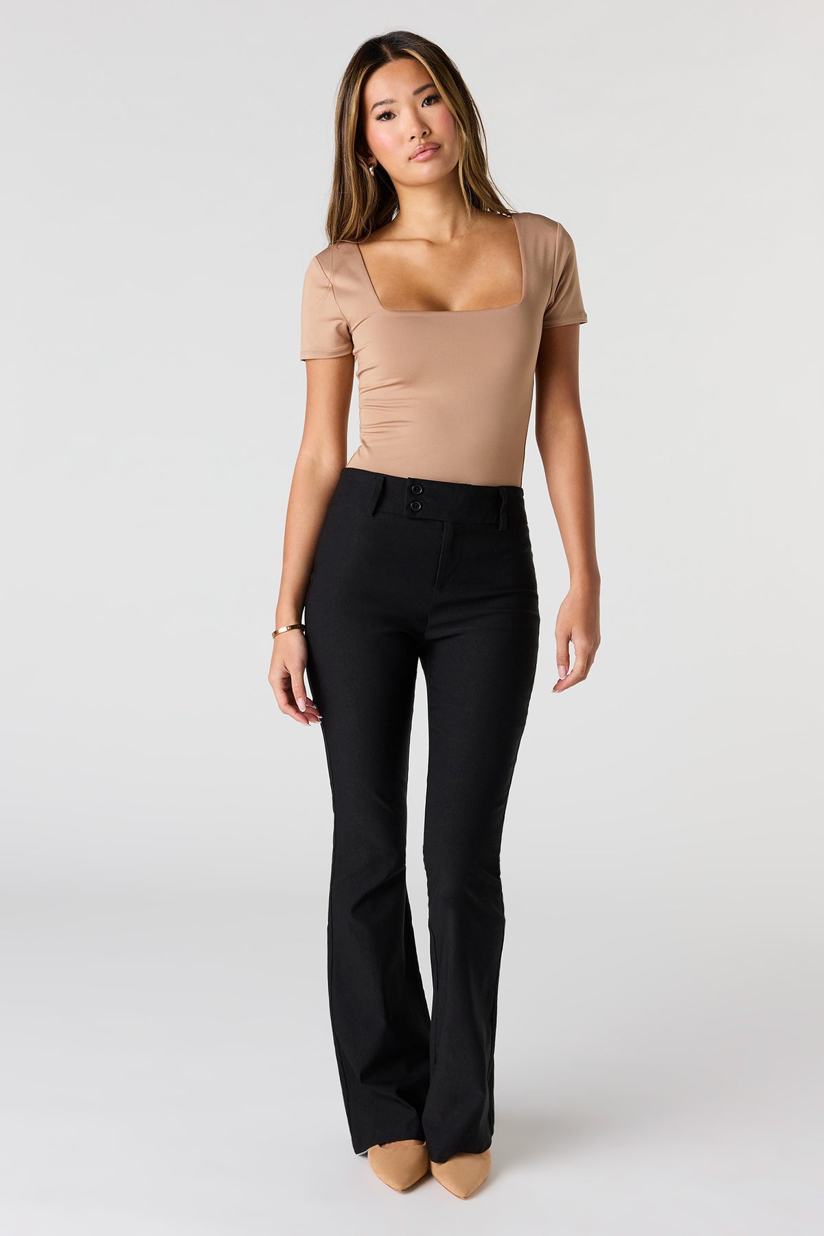 Vue alternative 3. Maillot Contour à encolure carrée et manche courte