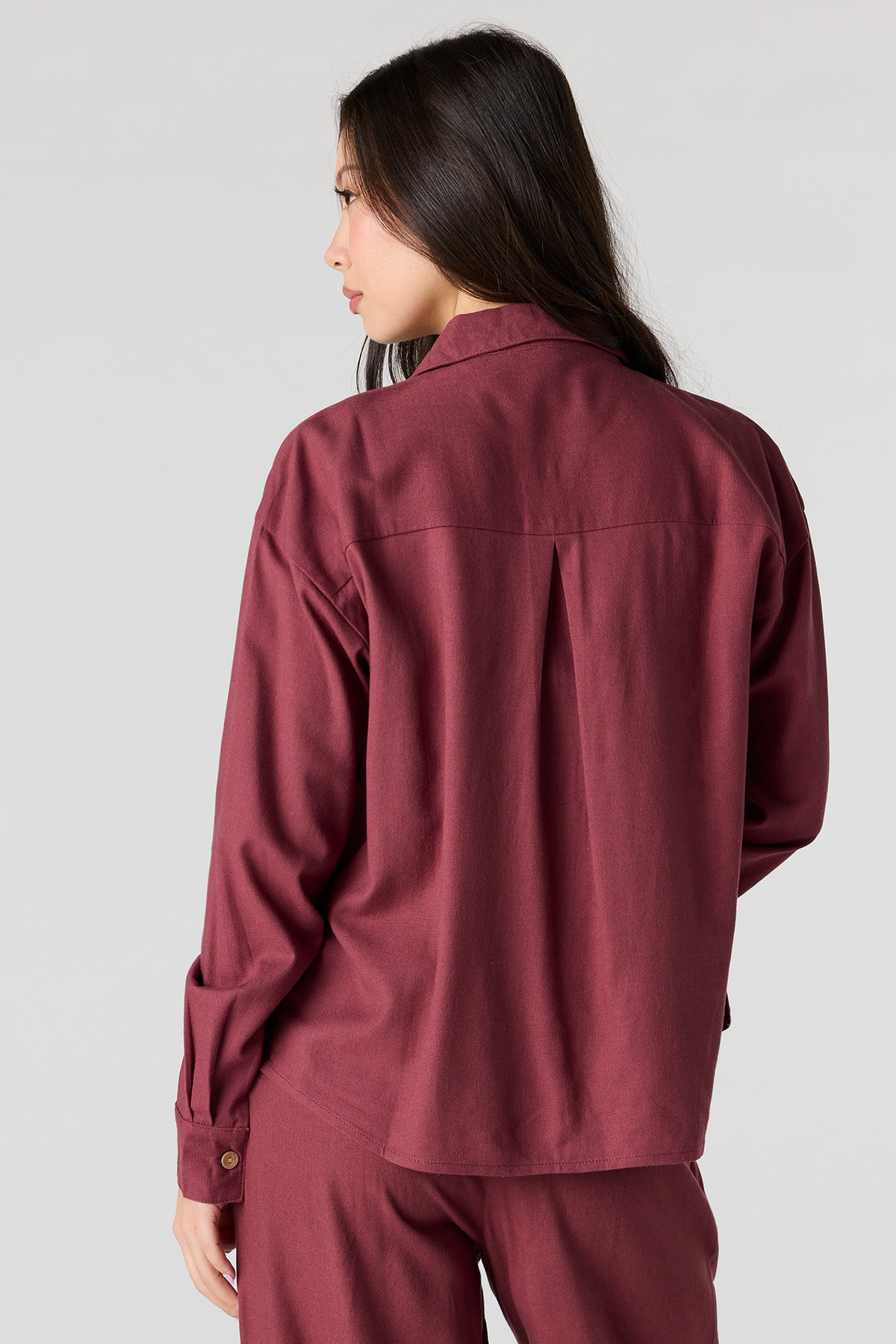Alt View 2. Linen-Blend Long Sleeve Button-Up Top - Magenta