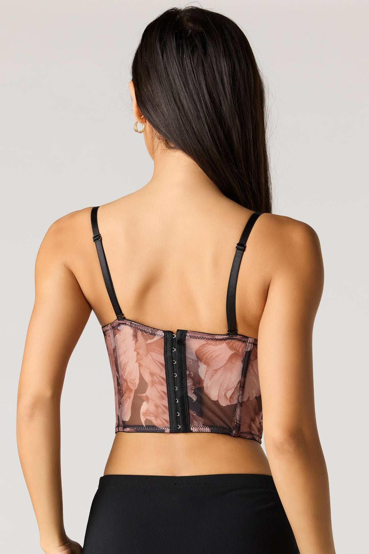 Vue alternative 2. Haut corset en filet