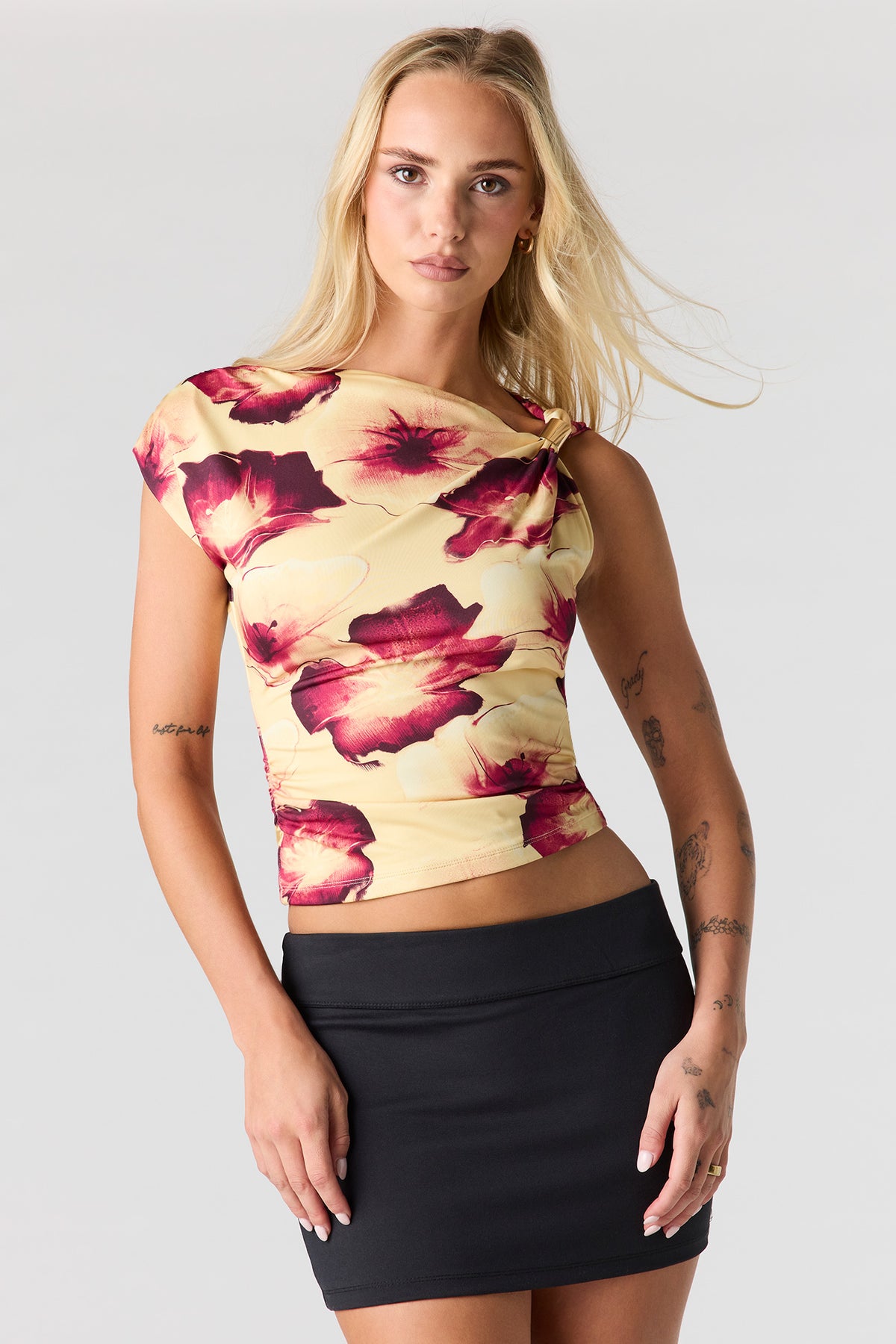 Contour Metal Cuff One Shoulder Top - Yellow
