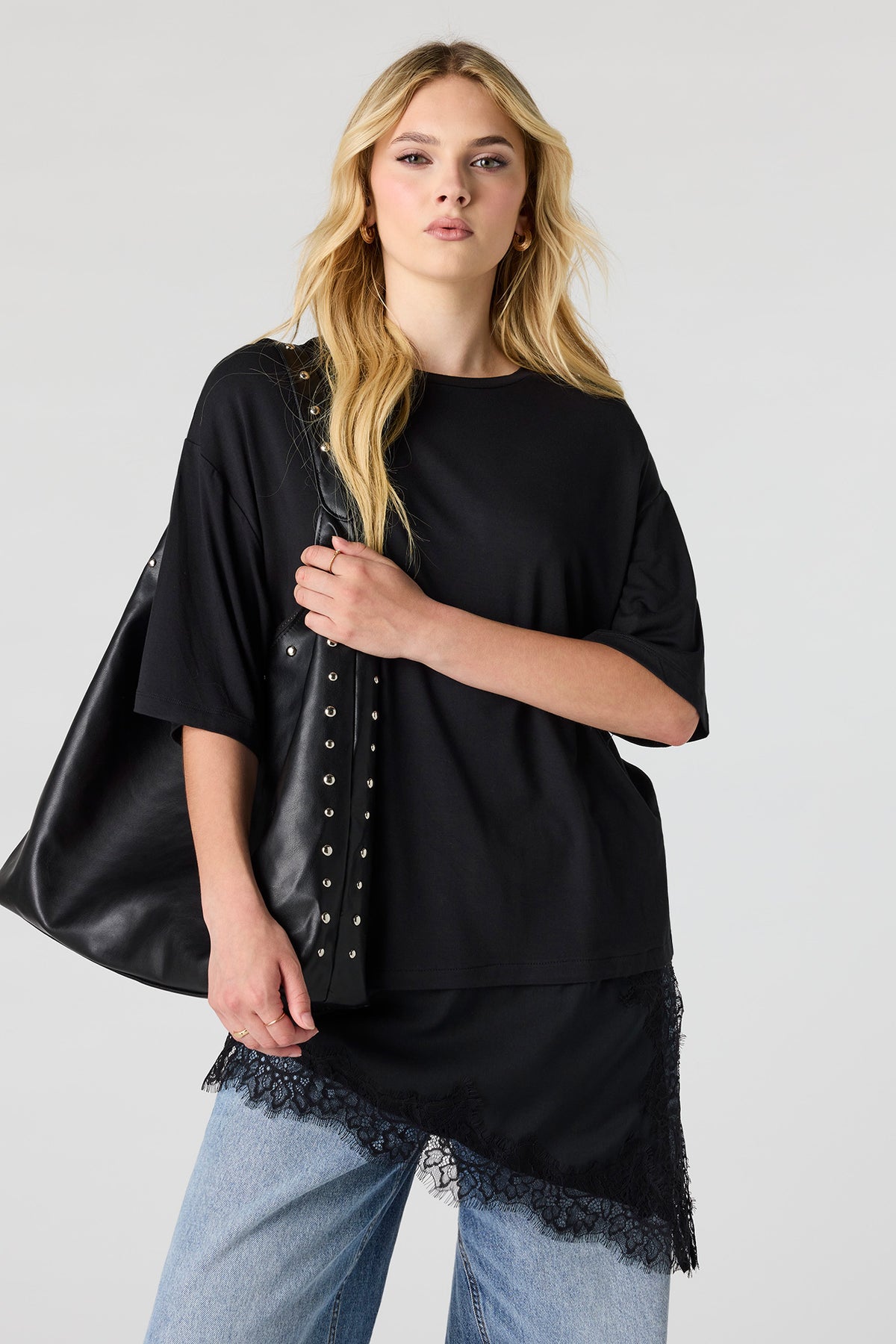 Asymmetrical Lace Hem T-Shirt - Black