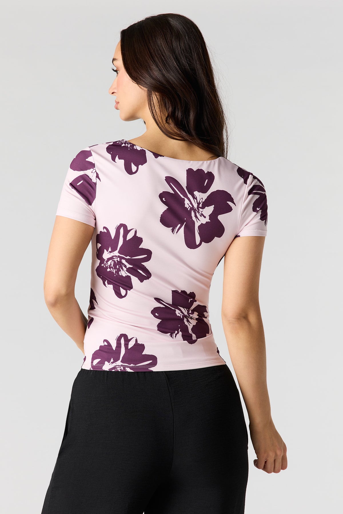 Alt View 2. Contour Scoop Neck T-Shirt - Lilac