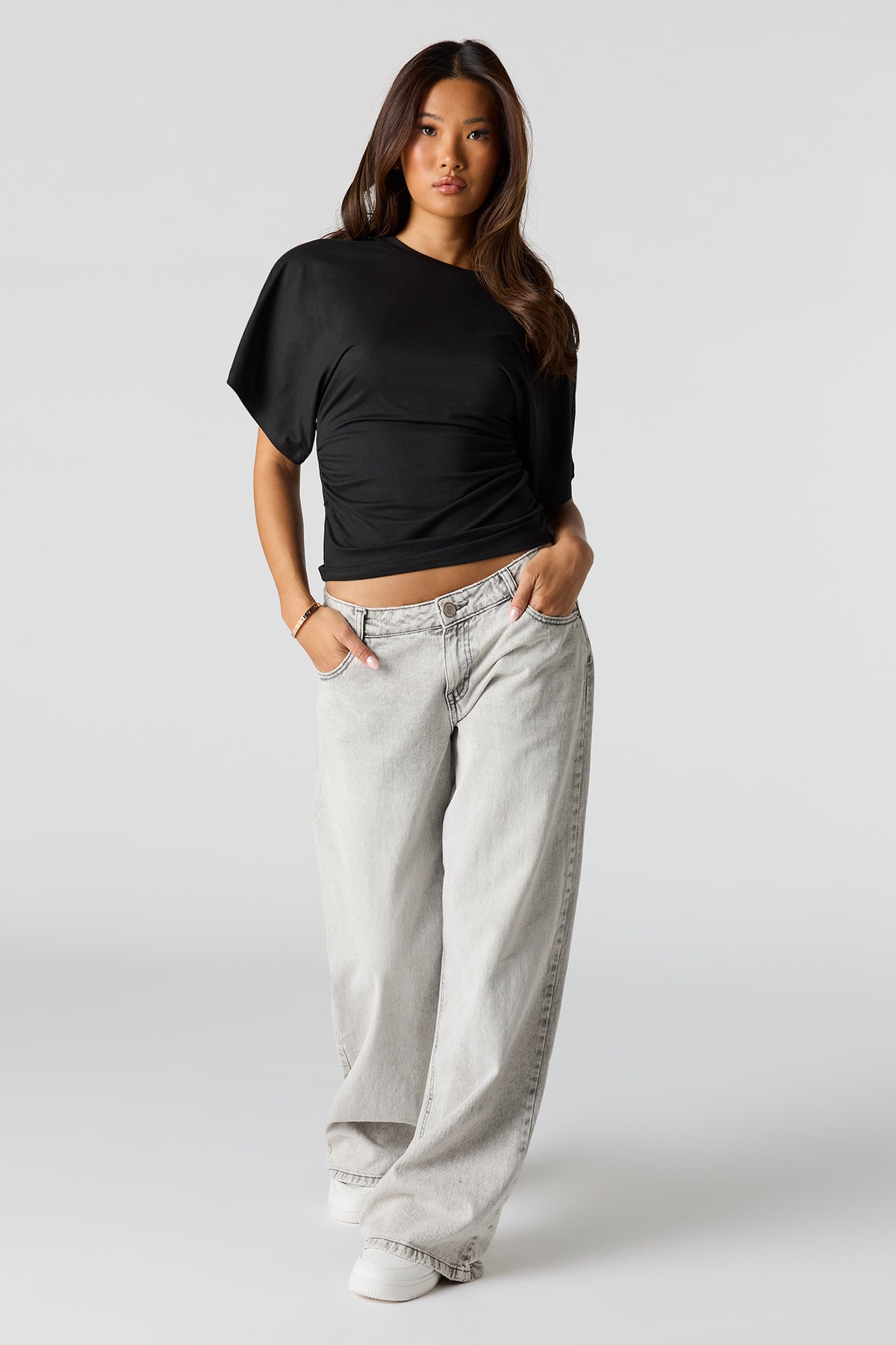 Alt View 3. Contour Cinched Short Sleeve Top - Black