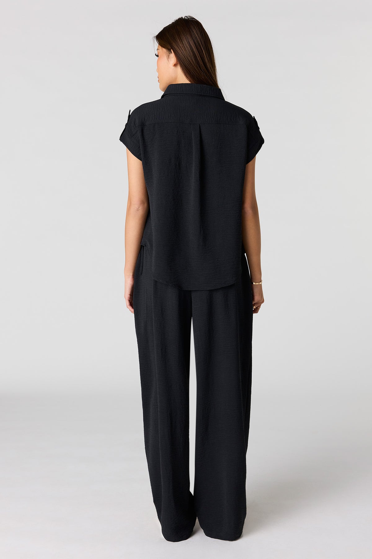 Alt View 3. Textured Drawstring Wide Leg Pant - Black
