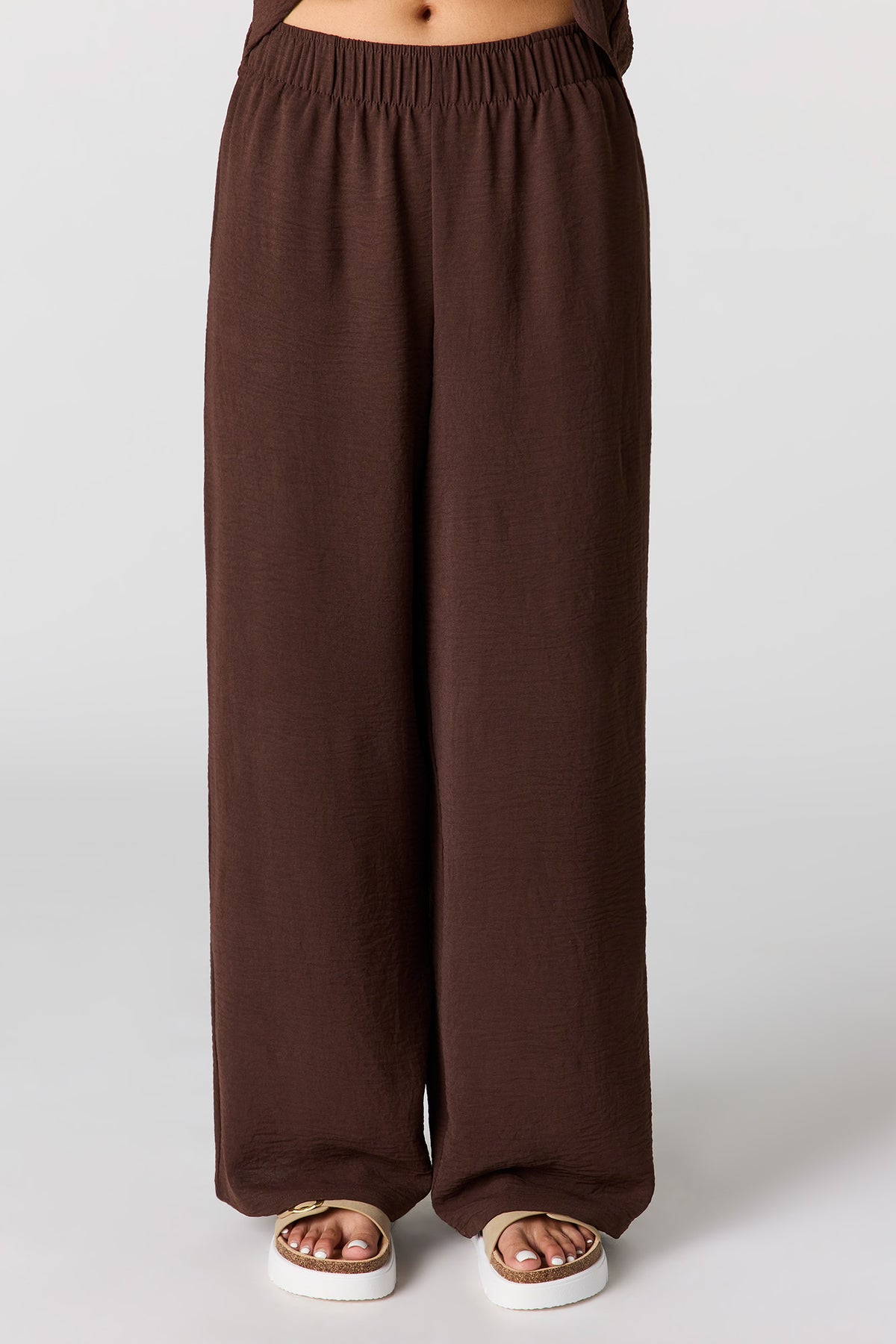 Vue alternative 2. Pantalon texturé à jambe large