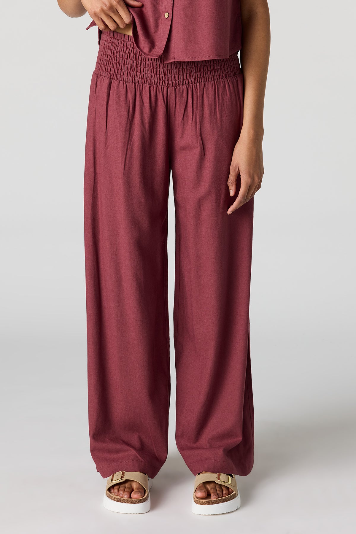 Vue alternative 2. Pantalon à jambe large en mélange de lin