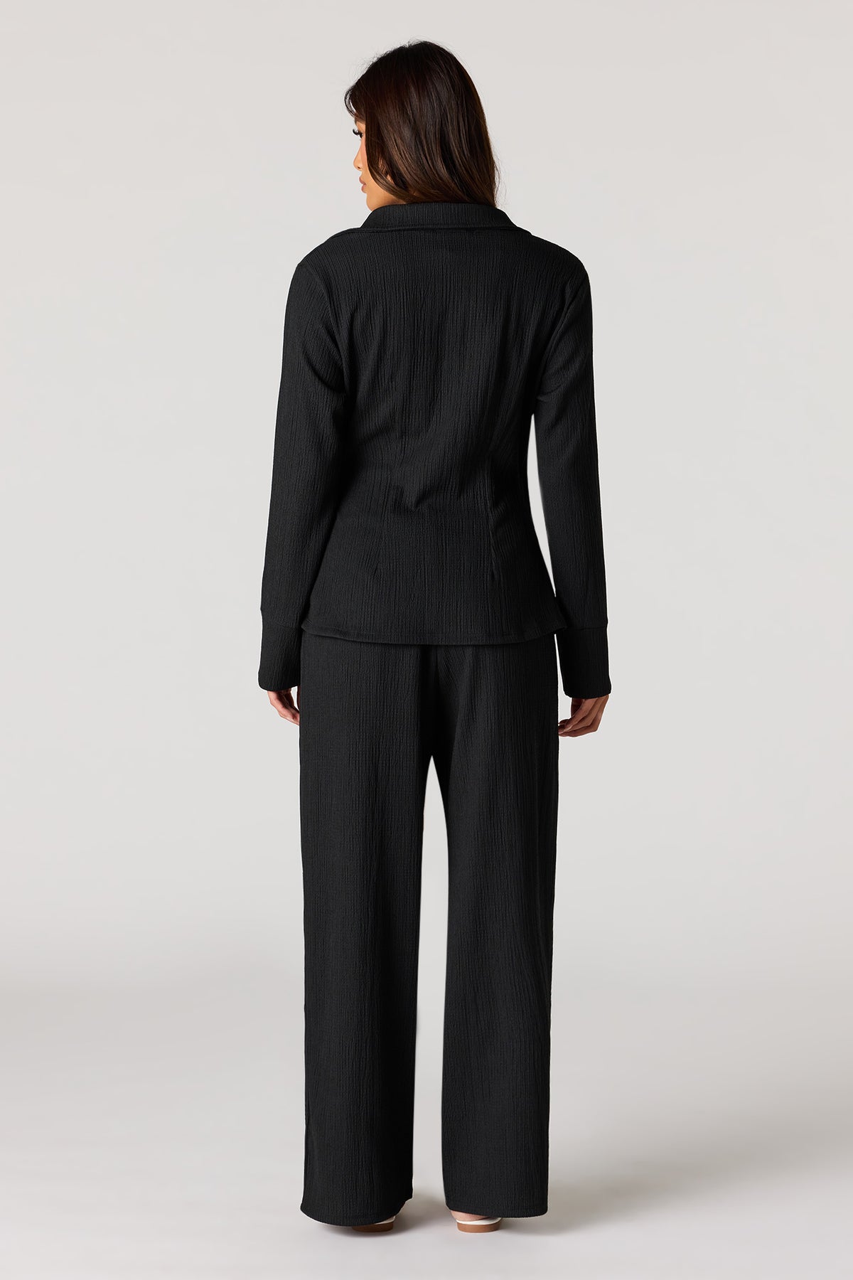 Vue alternative 3. Pantalon texturé à jambe large