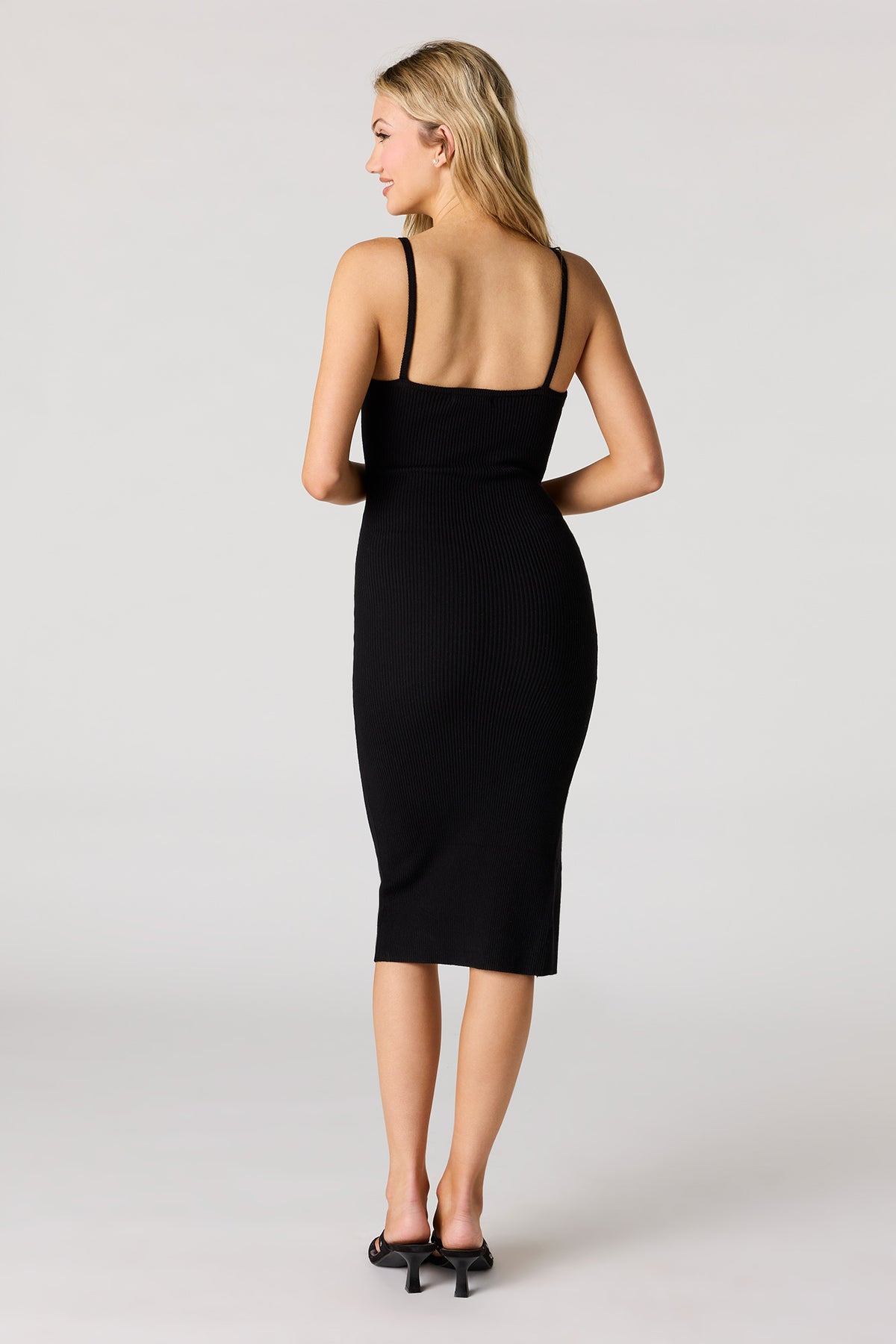 Vue alternative 3. Robe midi en tricot côtelé avec fente