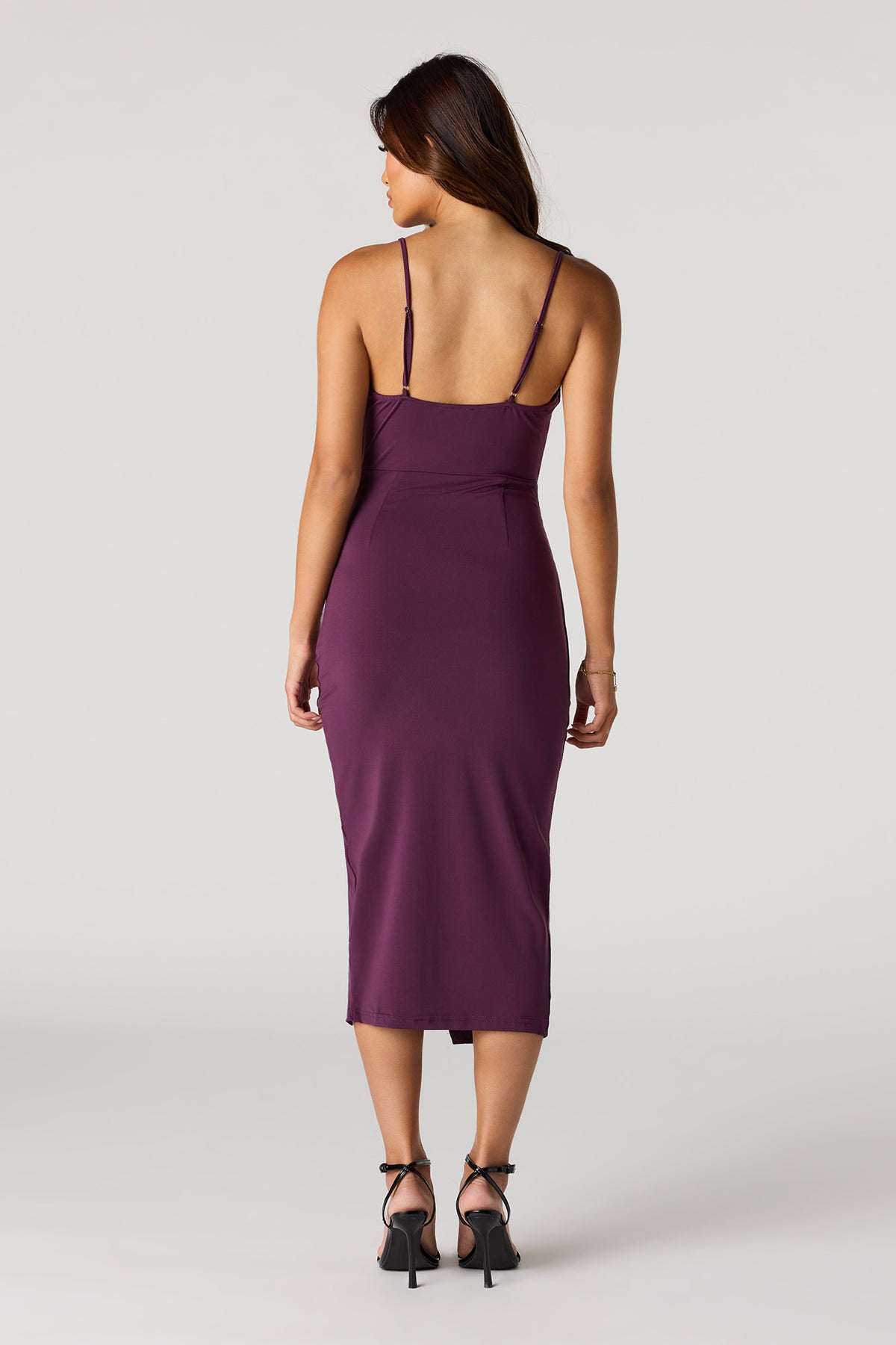Vue alternative 3. Robe midi croisée à décolleté en coeur