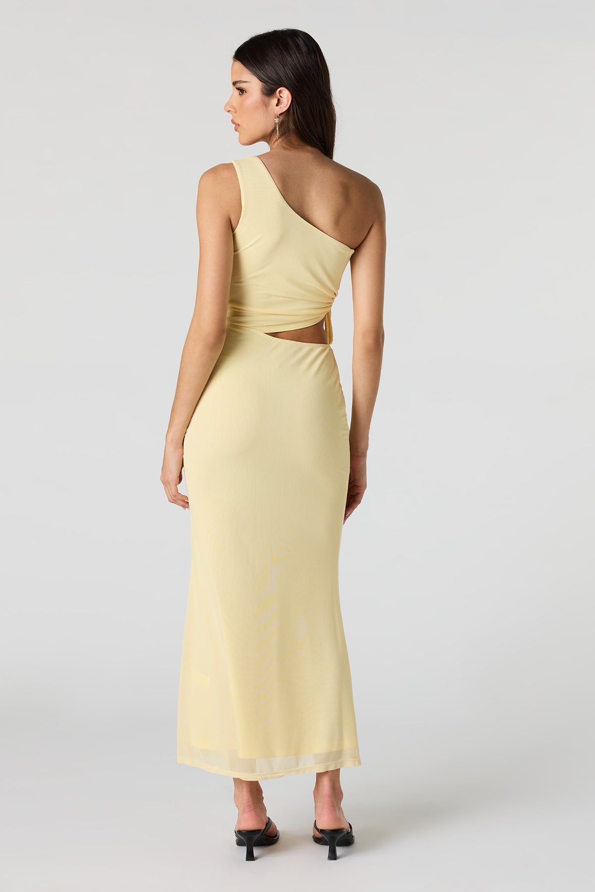 Vue alternative 3. Robe maxi en filet à épaule unique