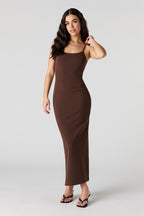 Robe maxi avec découpes au dos et encolure dégagée