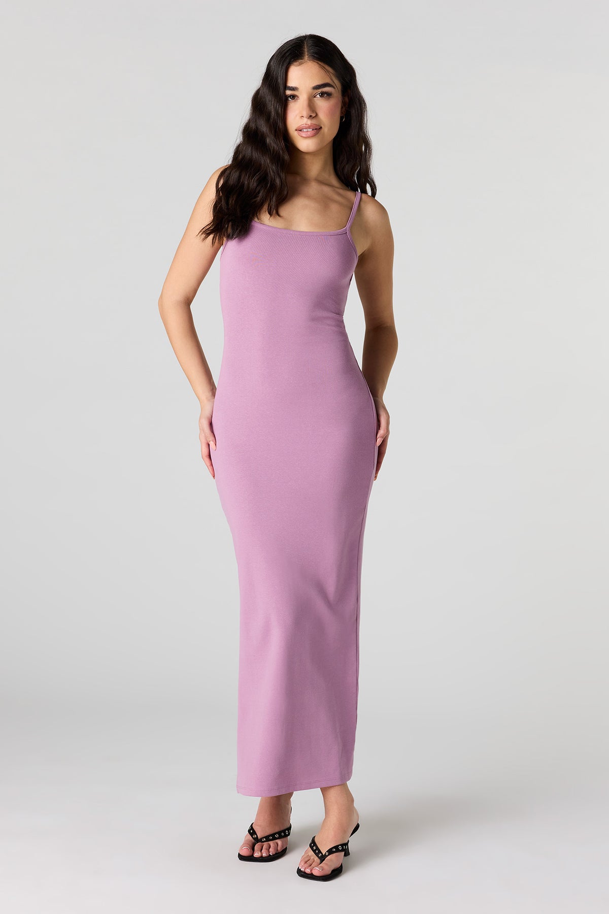 Robe maxi avec découpes au dos et encolure dégagée