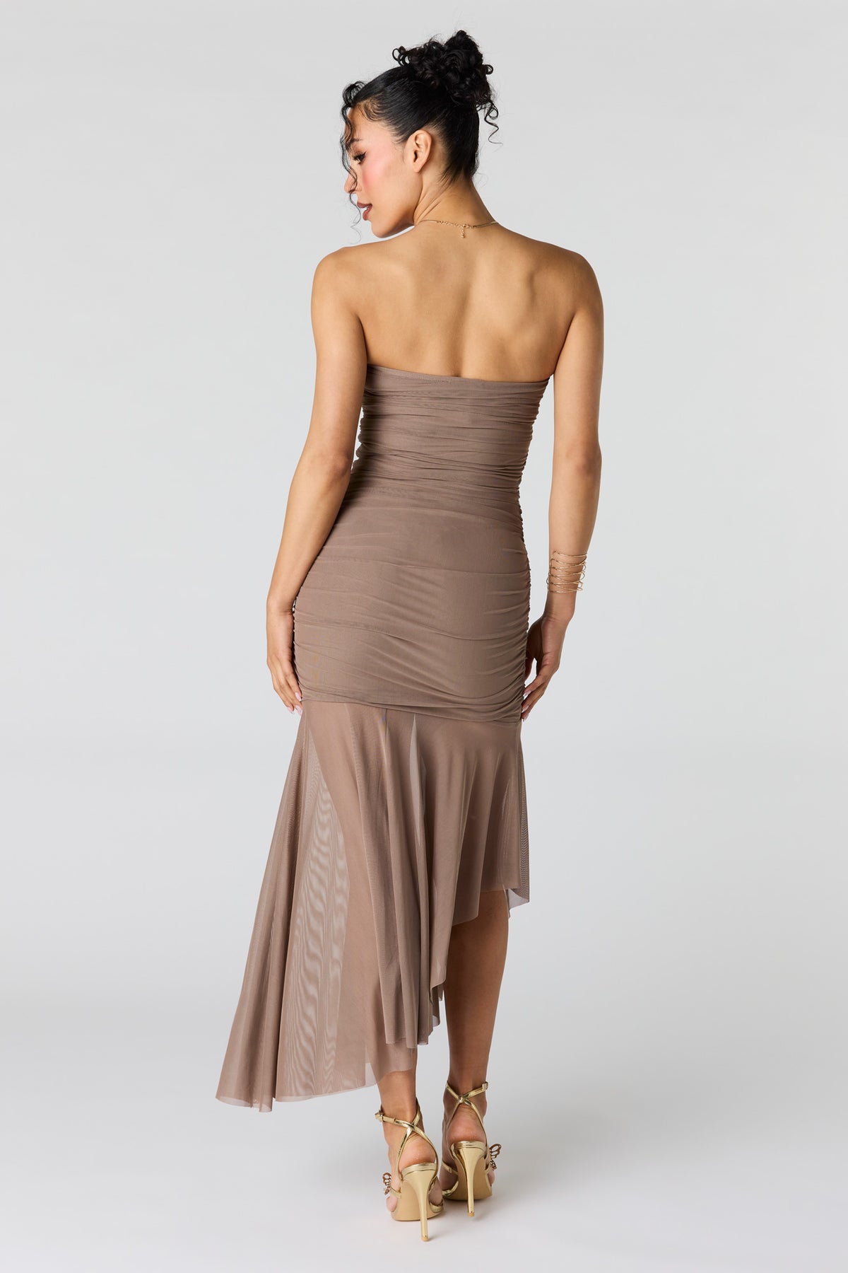 Vue alternative 3. Robe tubulaire ruchée en filet à taille basse
