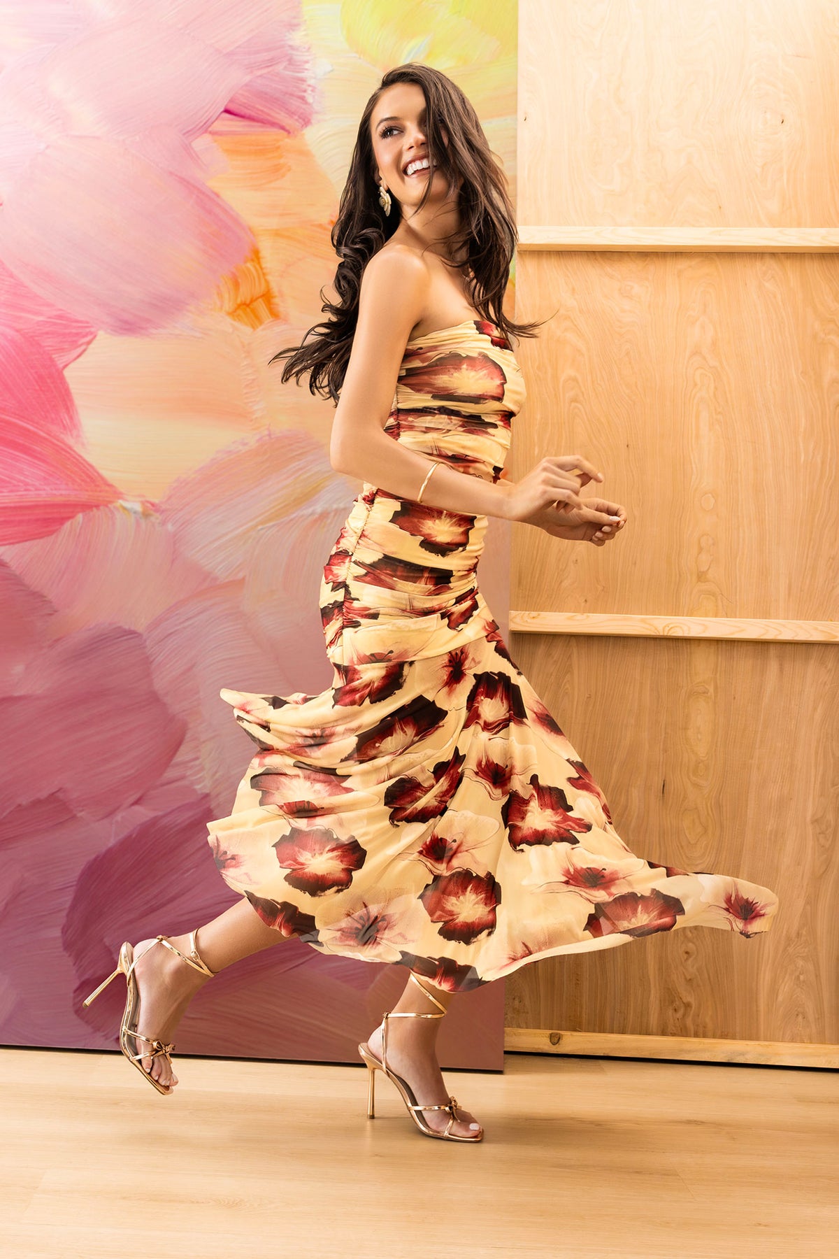 Robe tubulaire ruchée en filet à taille basse