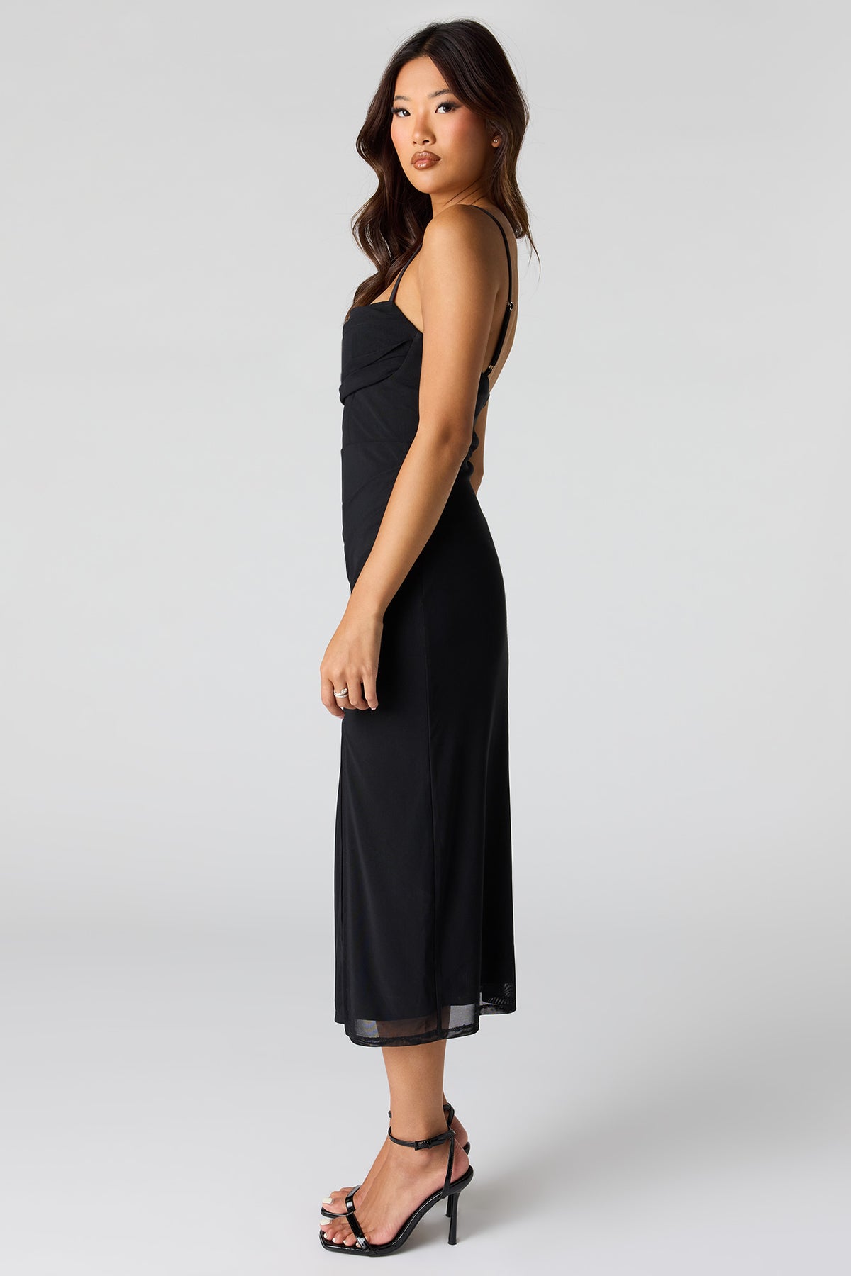 Vue alternative 3. Robe midi en filet