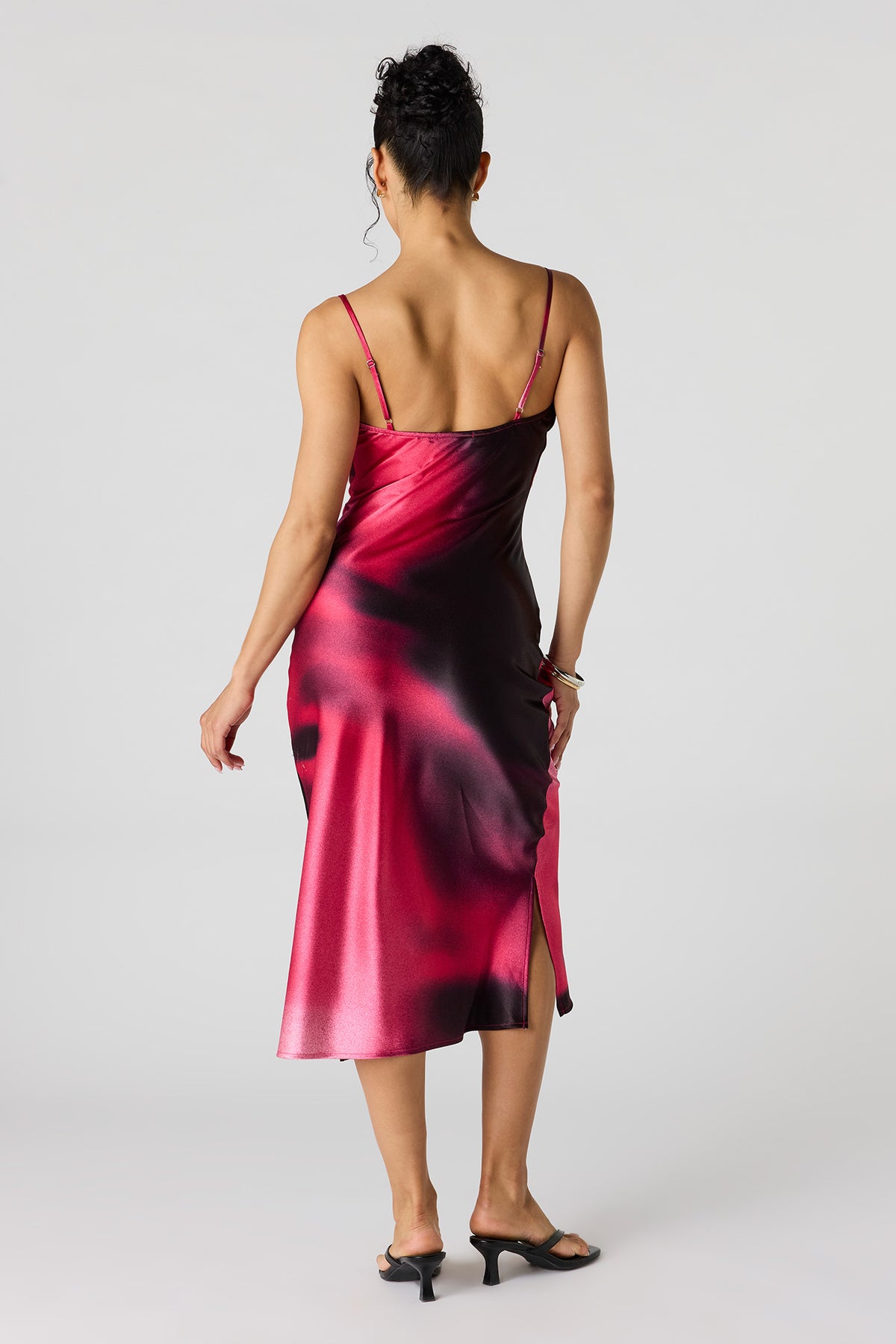 Vue alternative 4. Robe midi en satin à col châle