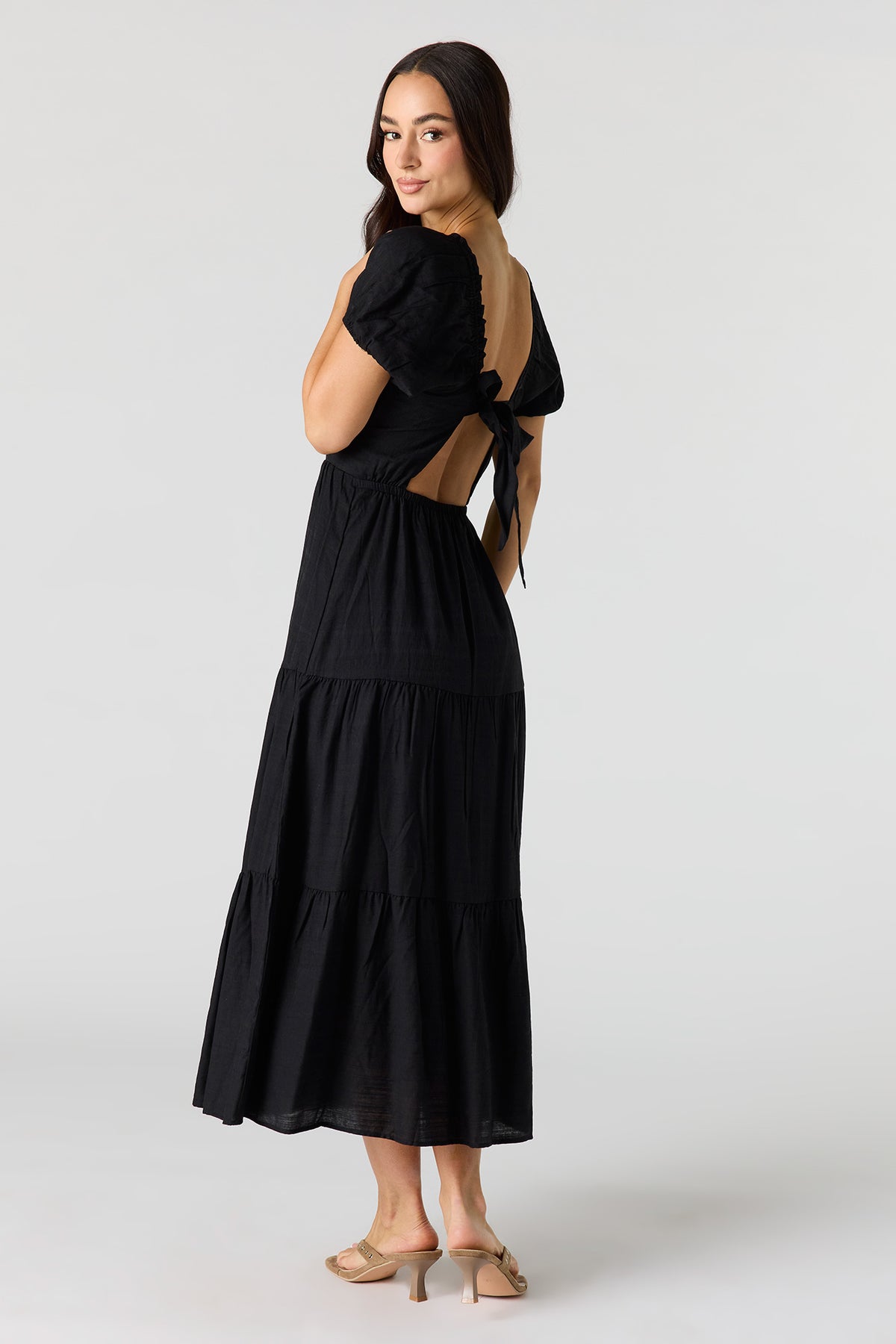 Vue alternative 3. Robe maxi avec manches bouffantes et attache au dos