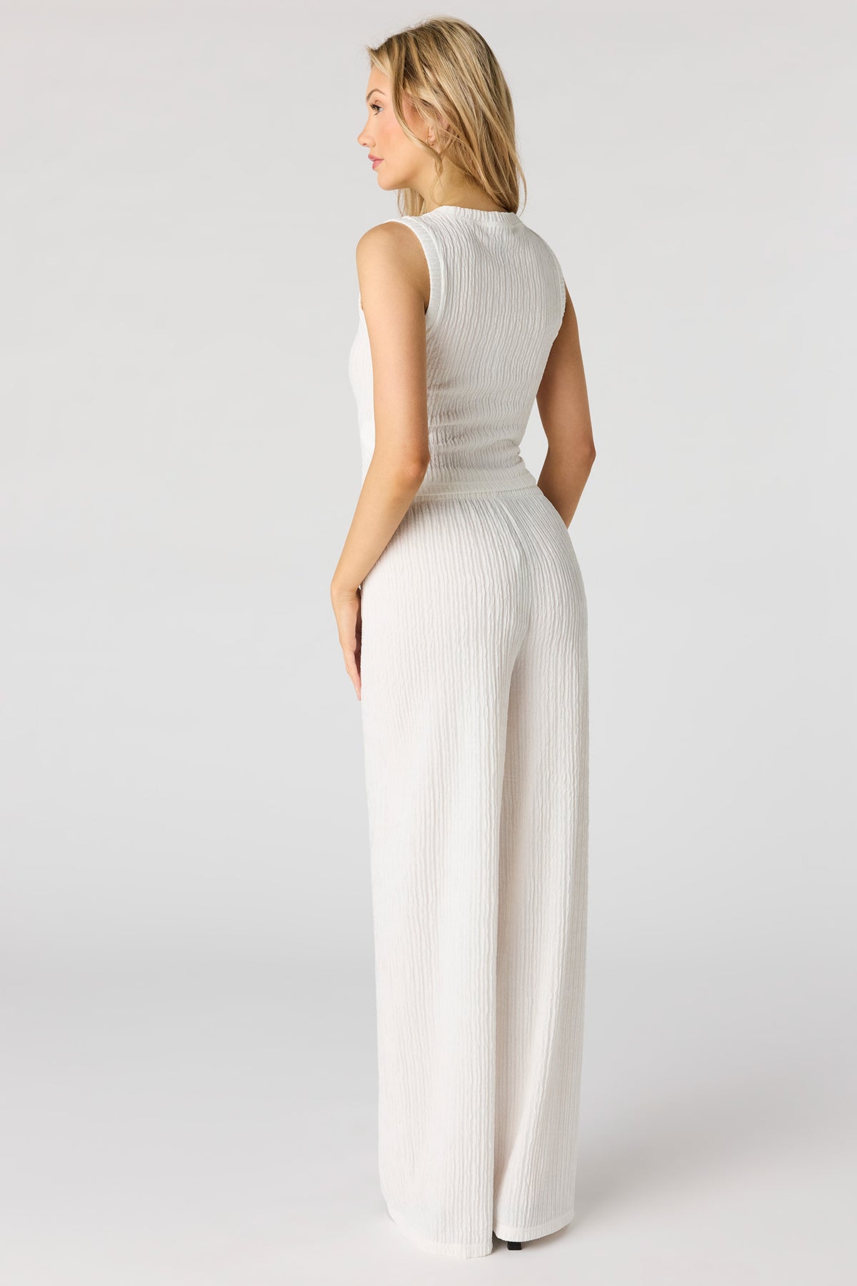 Alt View 3. Textured Wide Leg Pant - White
