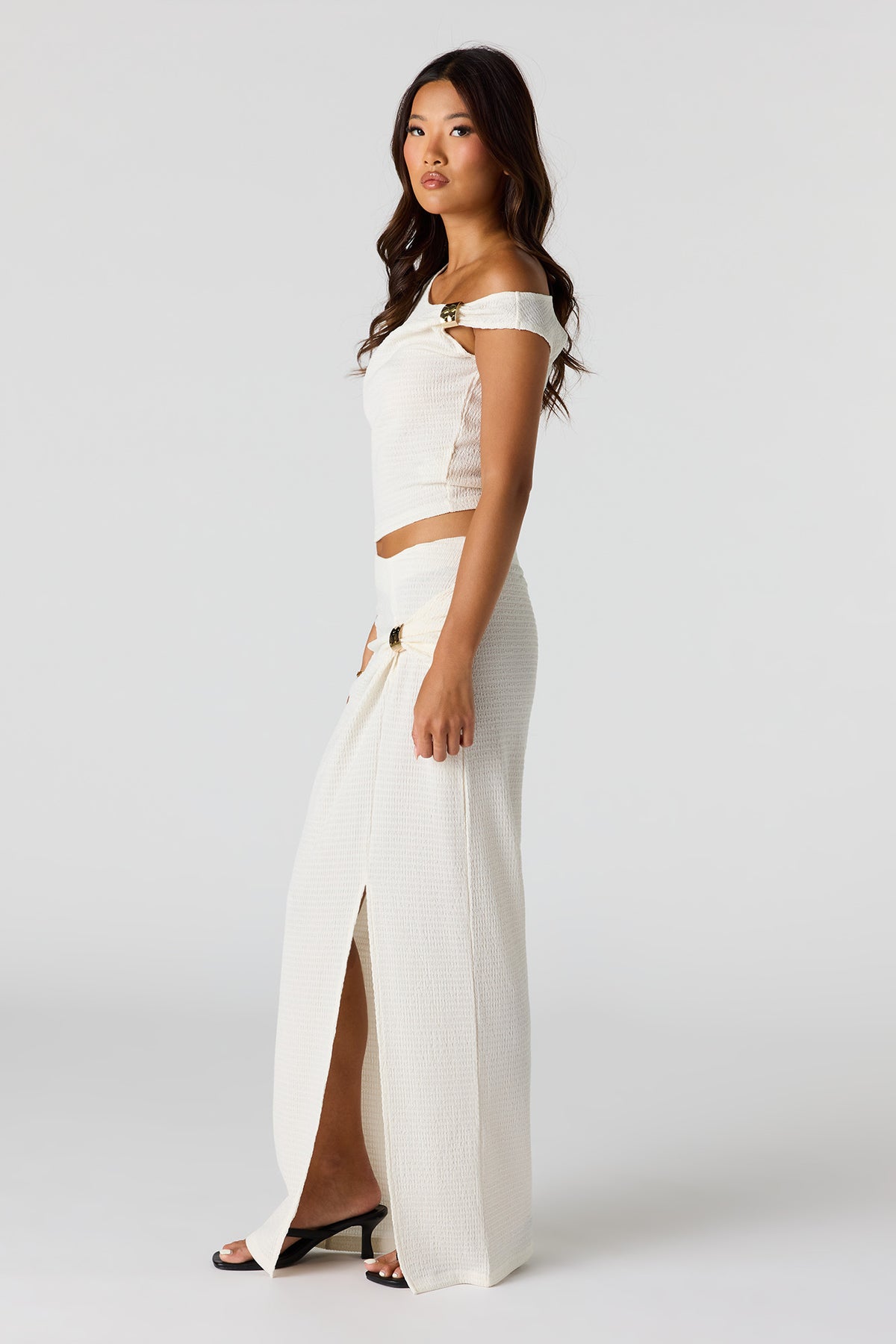 Alt View 2. Textured Slit Maxi Skirt - White
