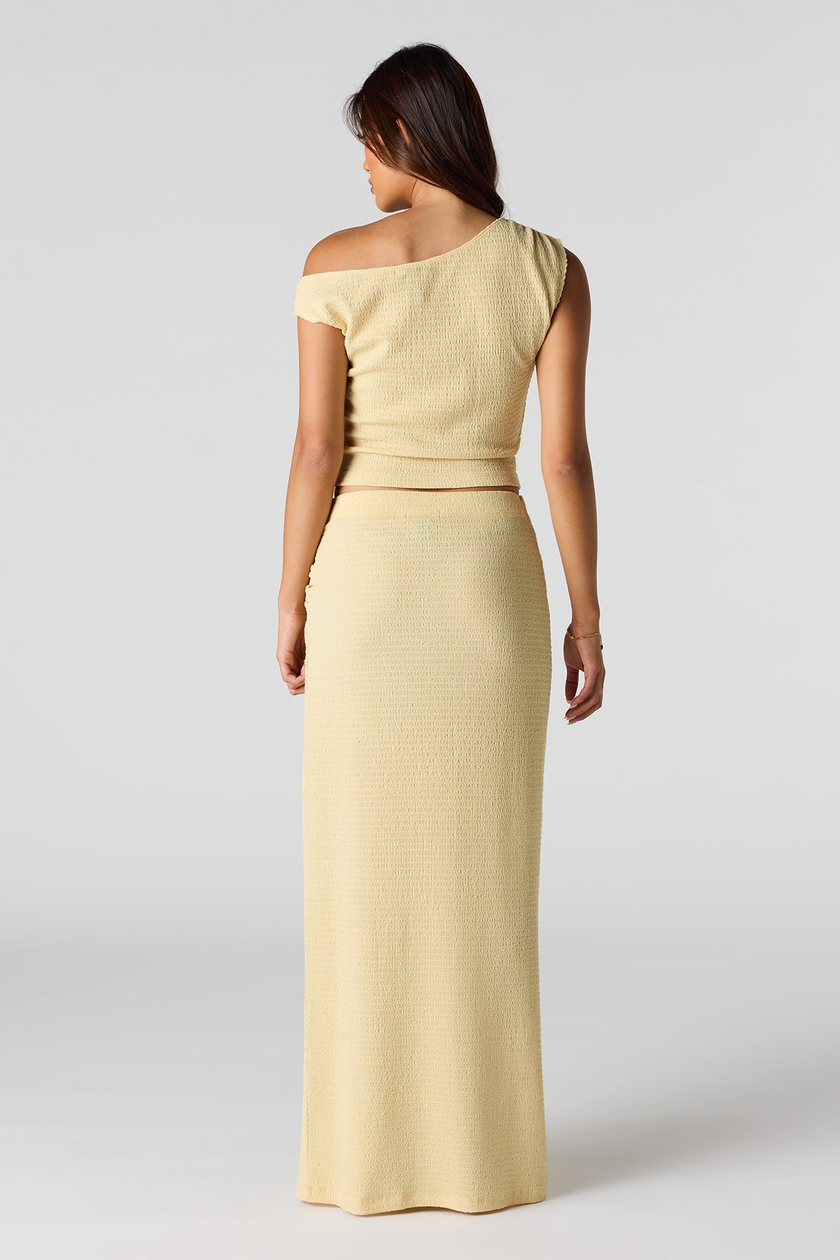 Alt View 4. Textured Slit Maxi Skirt - Yellow