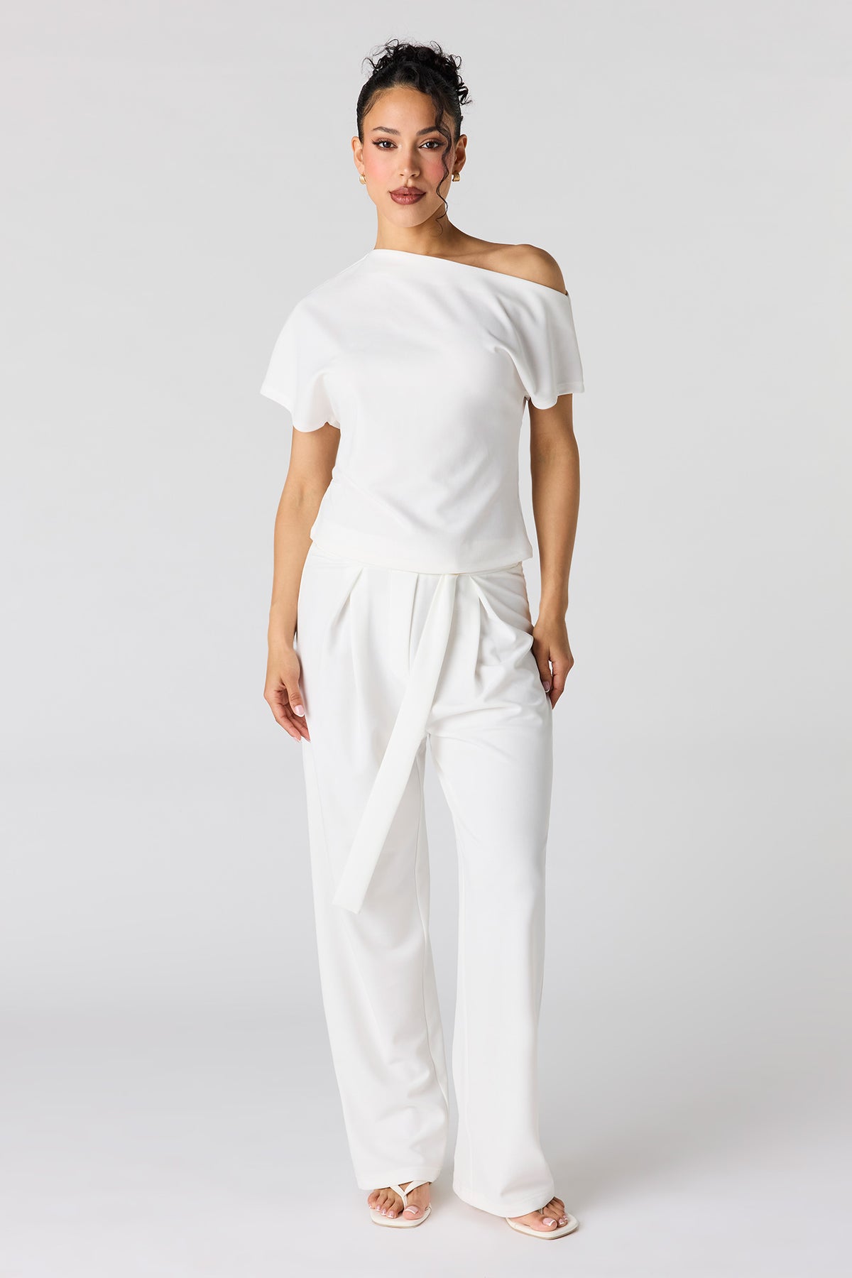Alt View 3. Off Shoulder T-Shirt - White