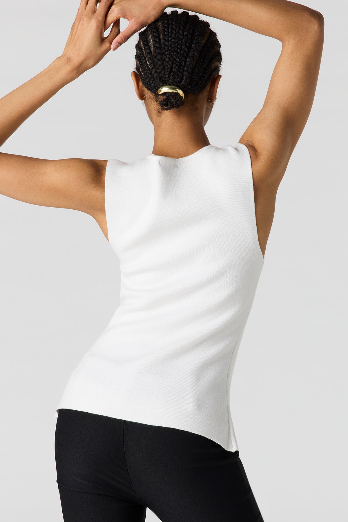 Vue alternative 2. Veste boutonnée en tricot