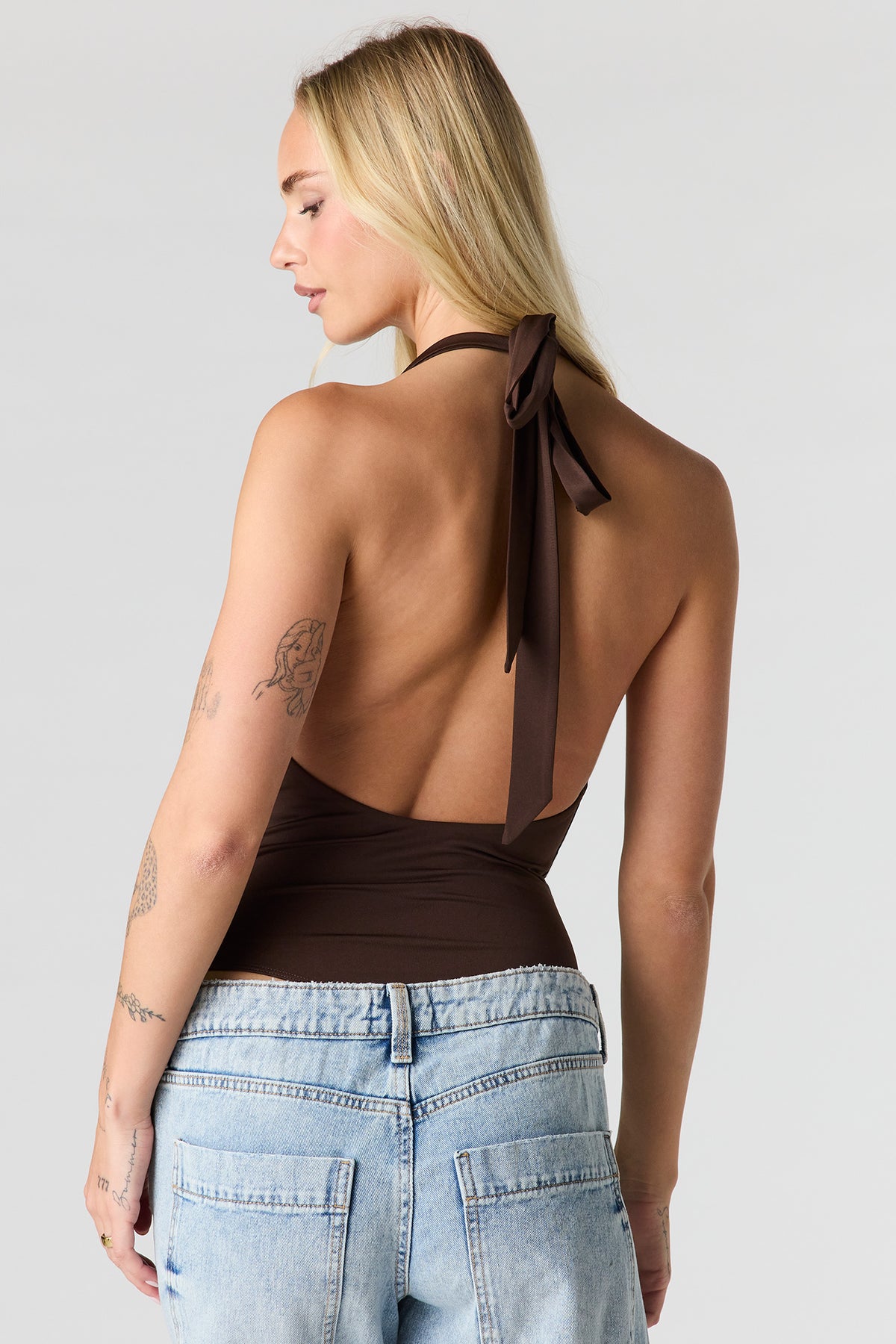 Vue alternative 2. Maillot bain-de-soleil profilé avec col châle