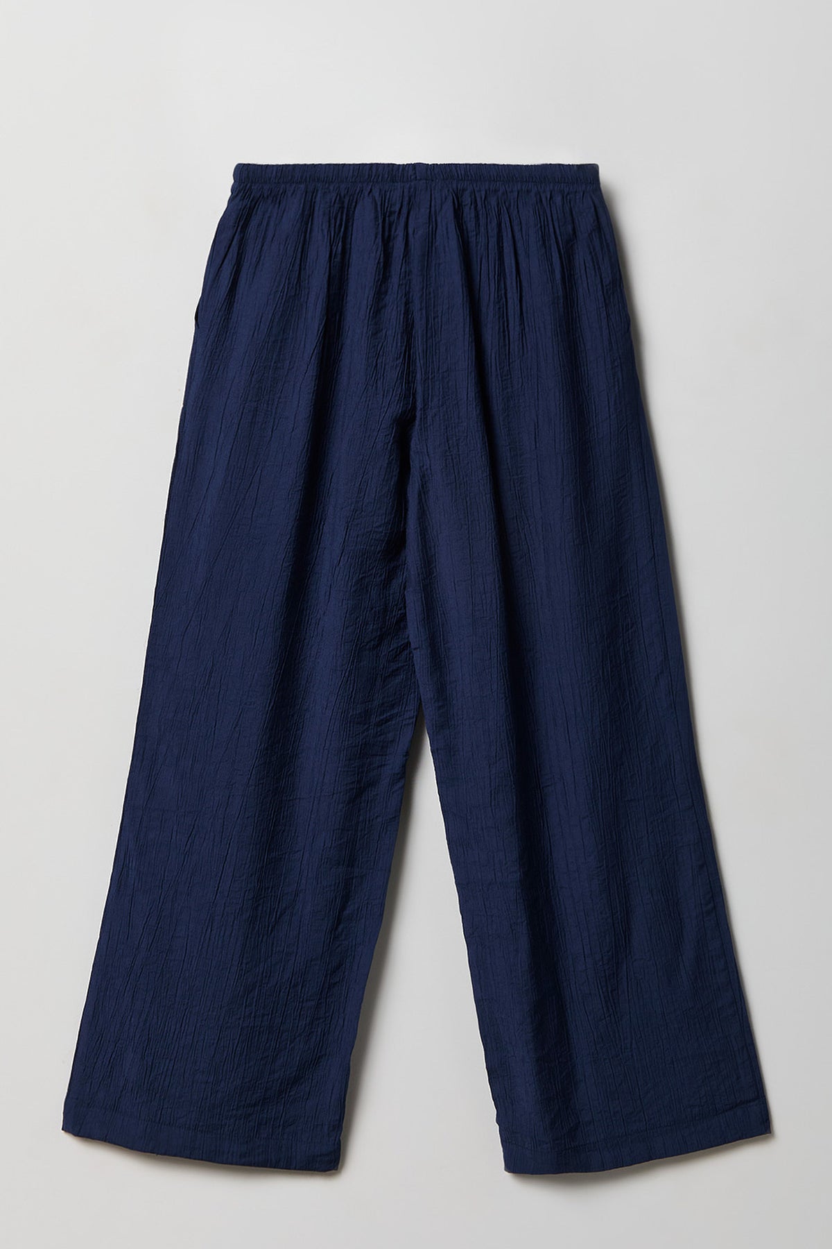 Alt View 2. Textured Flowy Wide Leg Pant - Navy
