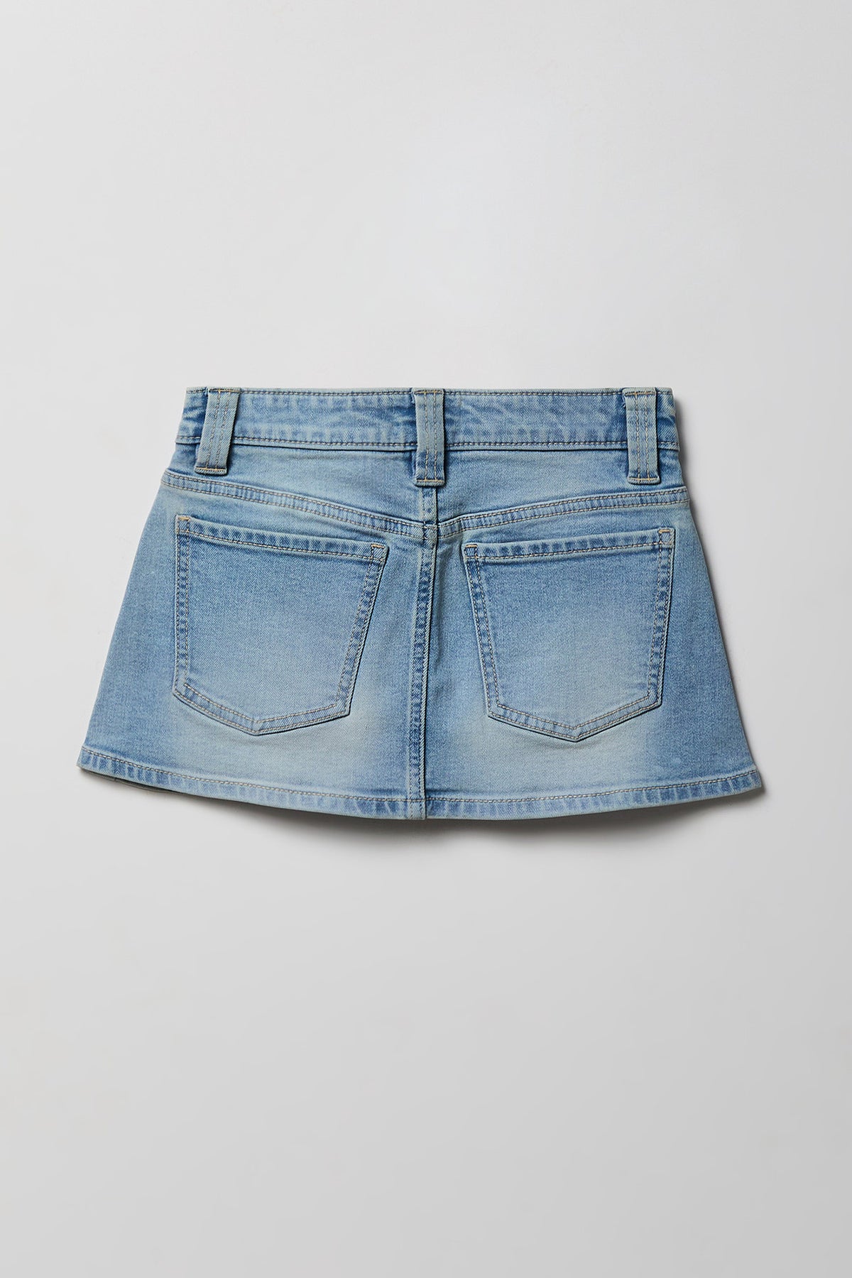 Vue alternative 2. Jupe-short en denim à taille basse pour fille