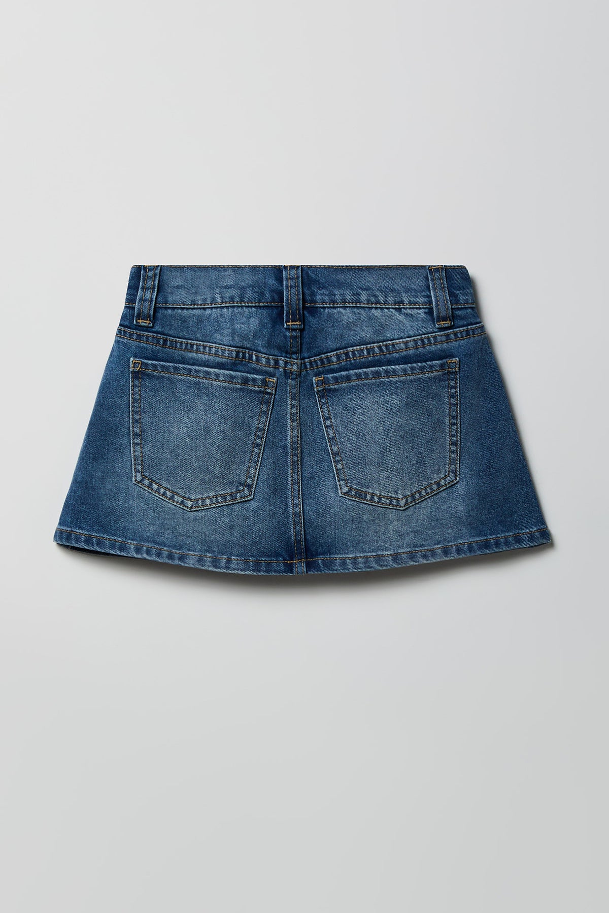 Vue alternative 2. Jupe-short en denim extensible clouté pour fille