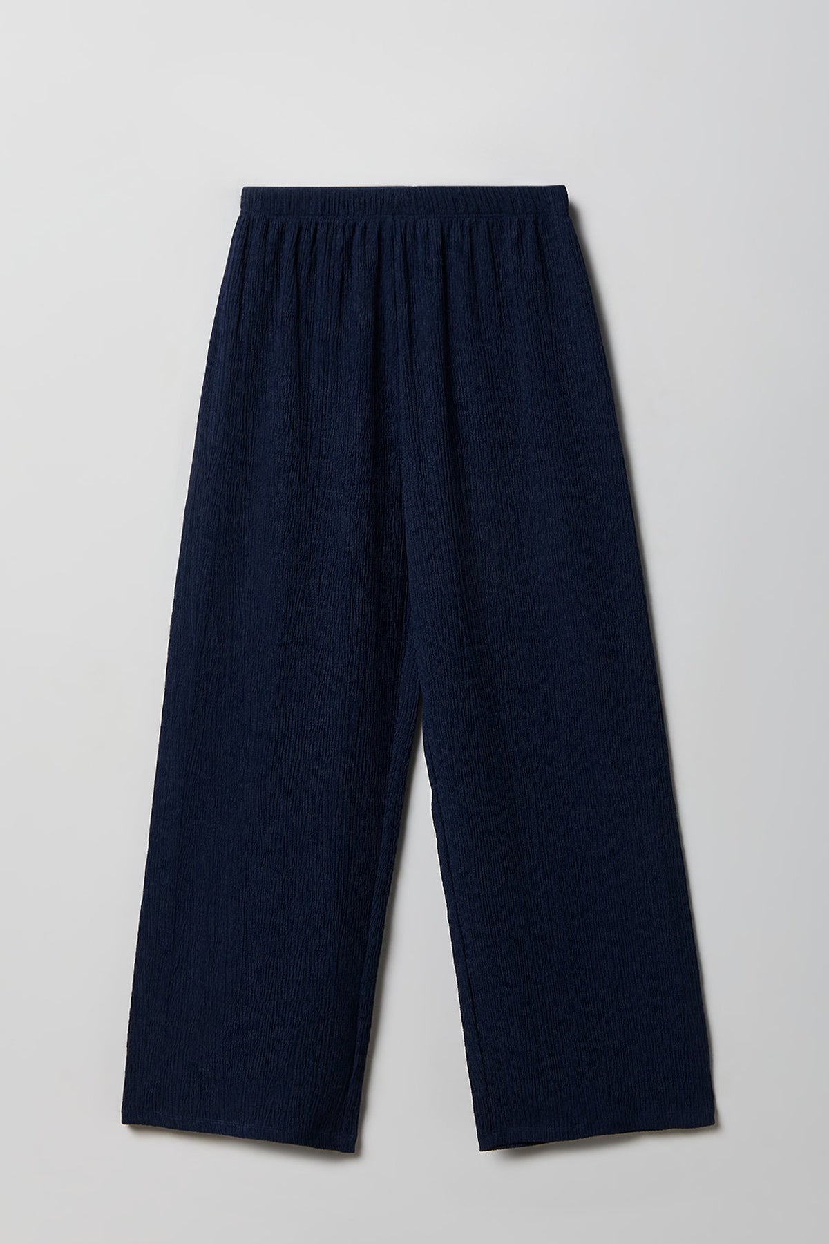 Vue alternative 4. Ensemble avec haut texturé à attaches latérales et pantalon pour fille