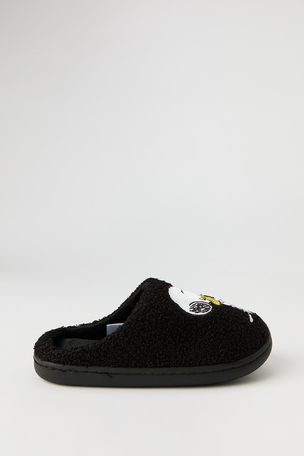 Vue alternative 2. Pantoufles en Sherpa Peanuts Snoopy pour enfant