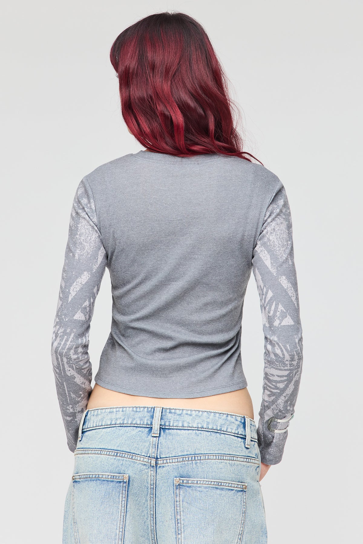 Alt View 2. Graphic Long Sleeve Top - Light Grey