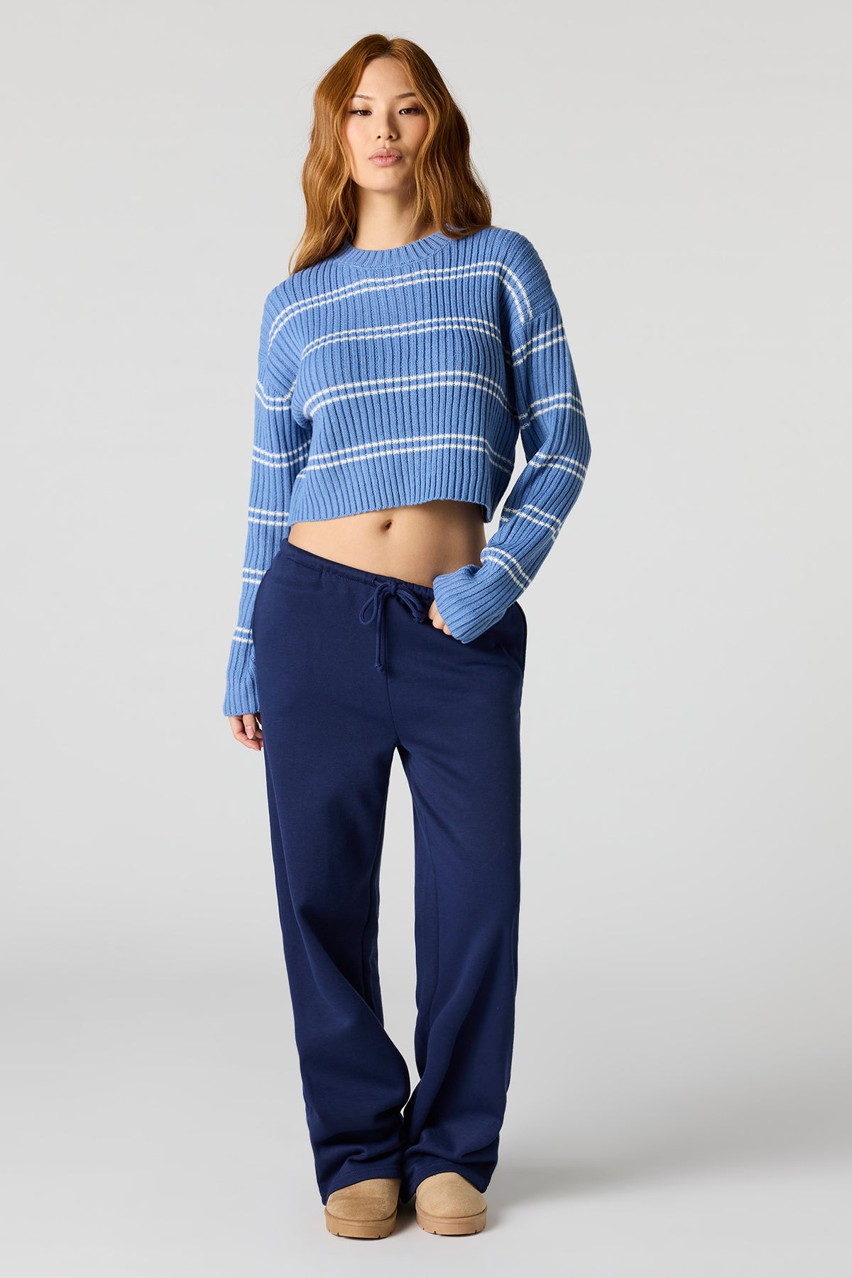 Vue alternative 3. Chandail en tricot côtelé rayé