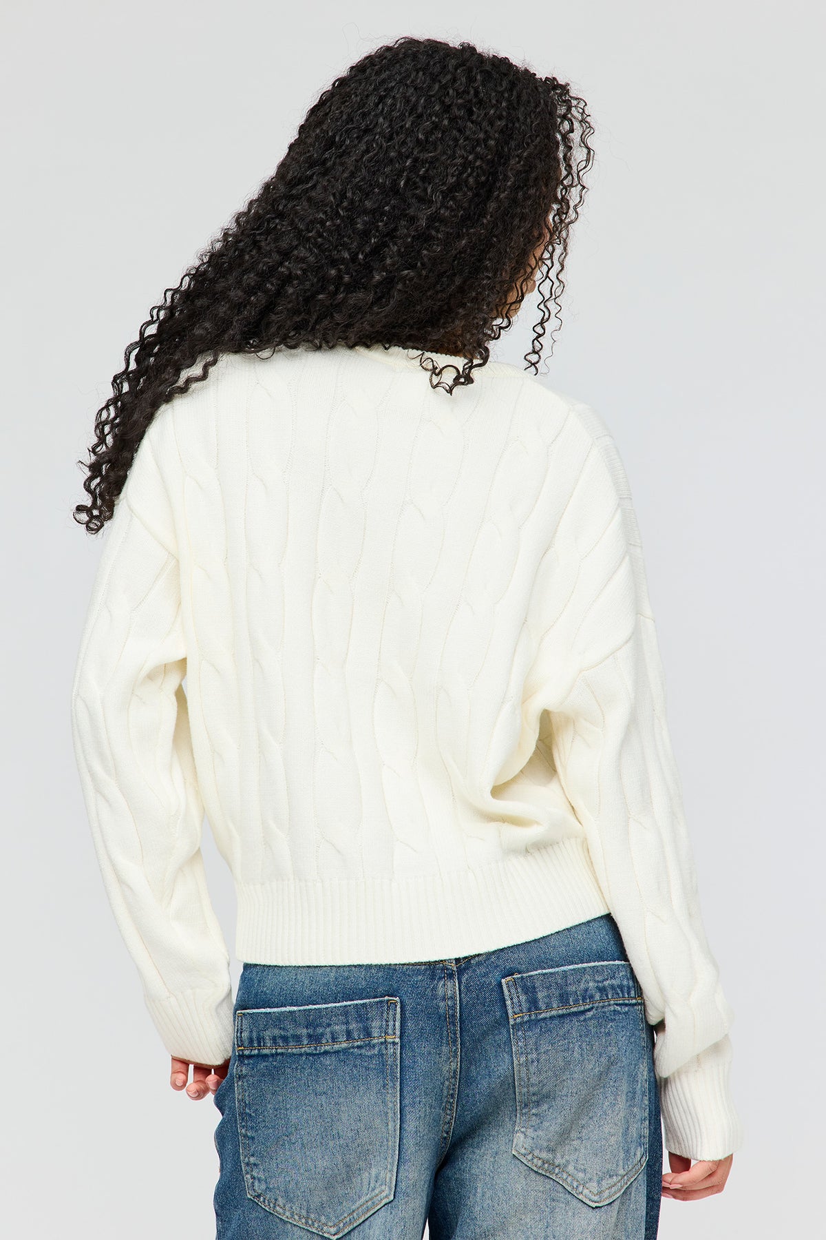 Alt View 2. Cable Knit Sweater - Ivory