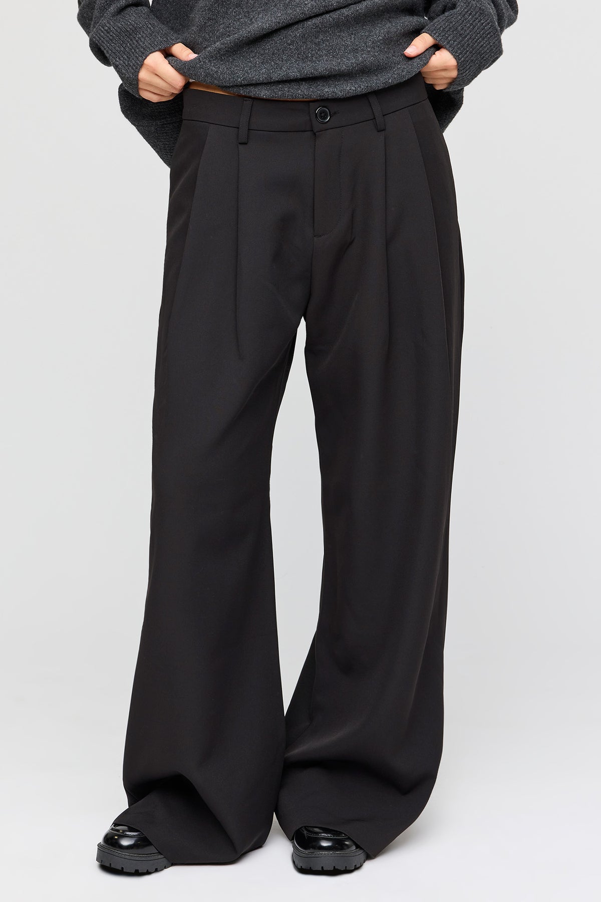 Alt View 2. Baggy Dress Pant - Black