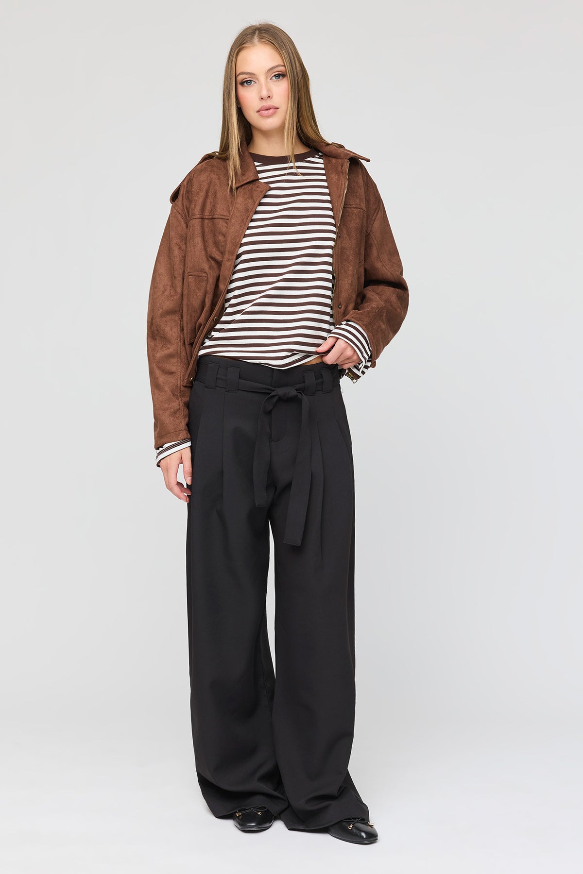 Pantalon habillé avec taille cintrée