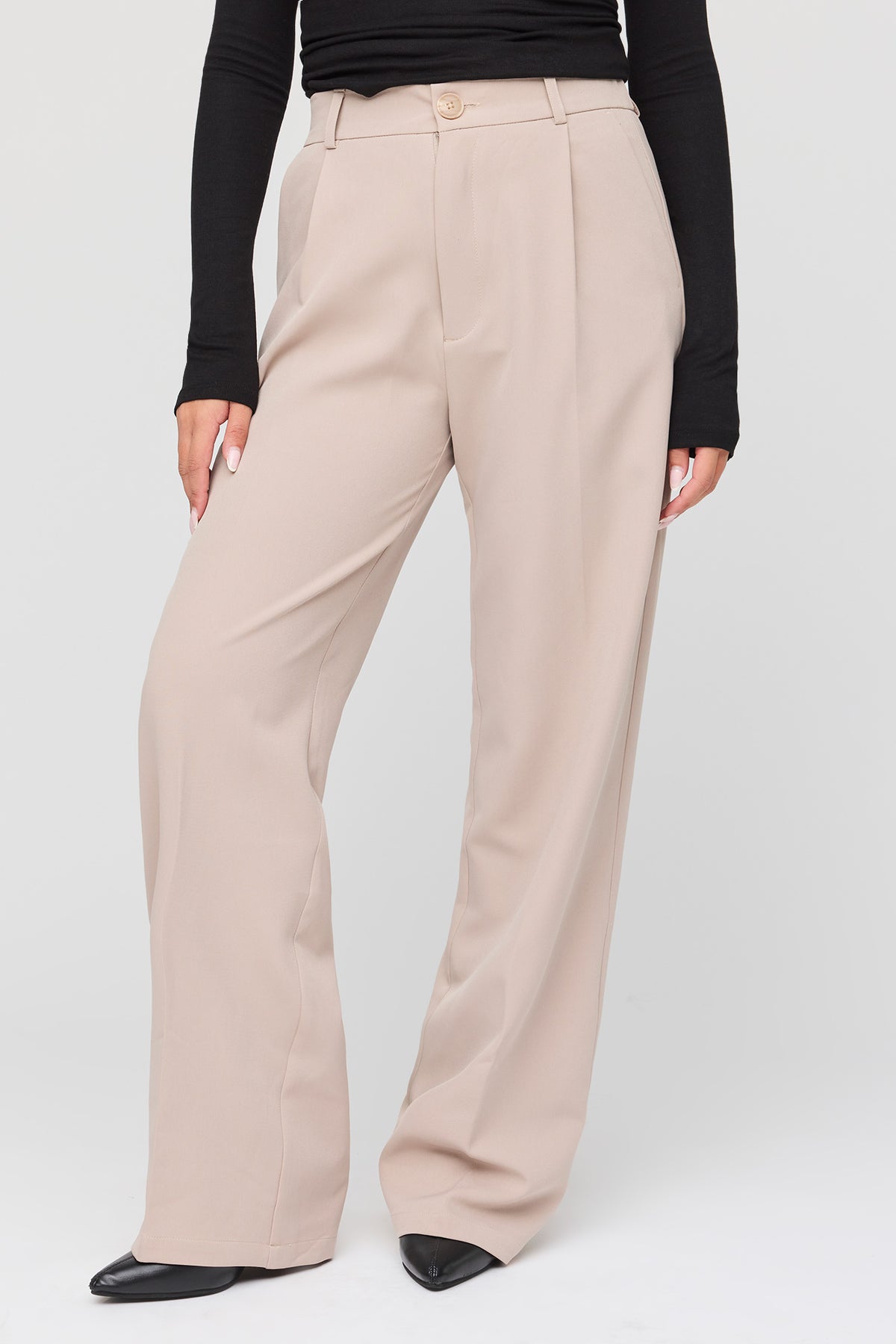 Vue alternative 2. Pantalon habillé à jambe large