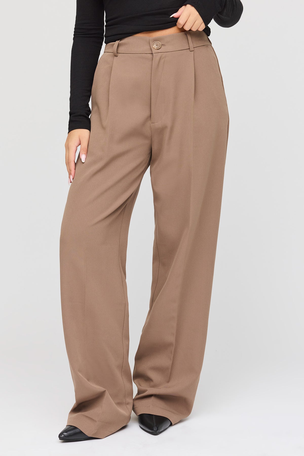 Vue alternative 2. Pantalon habillé à jambe large
