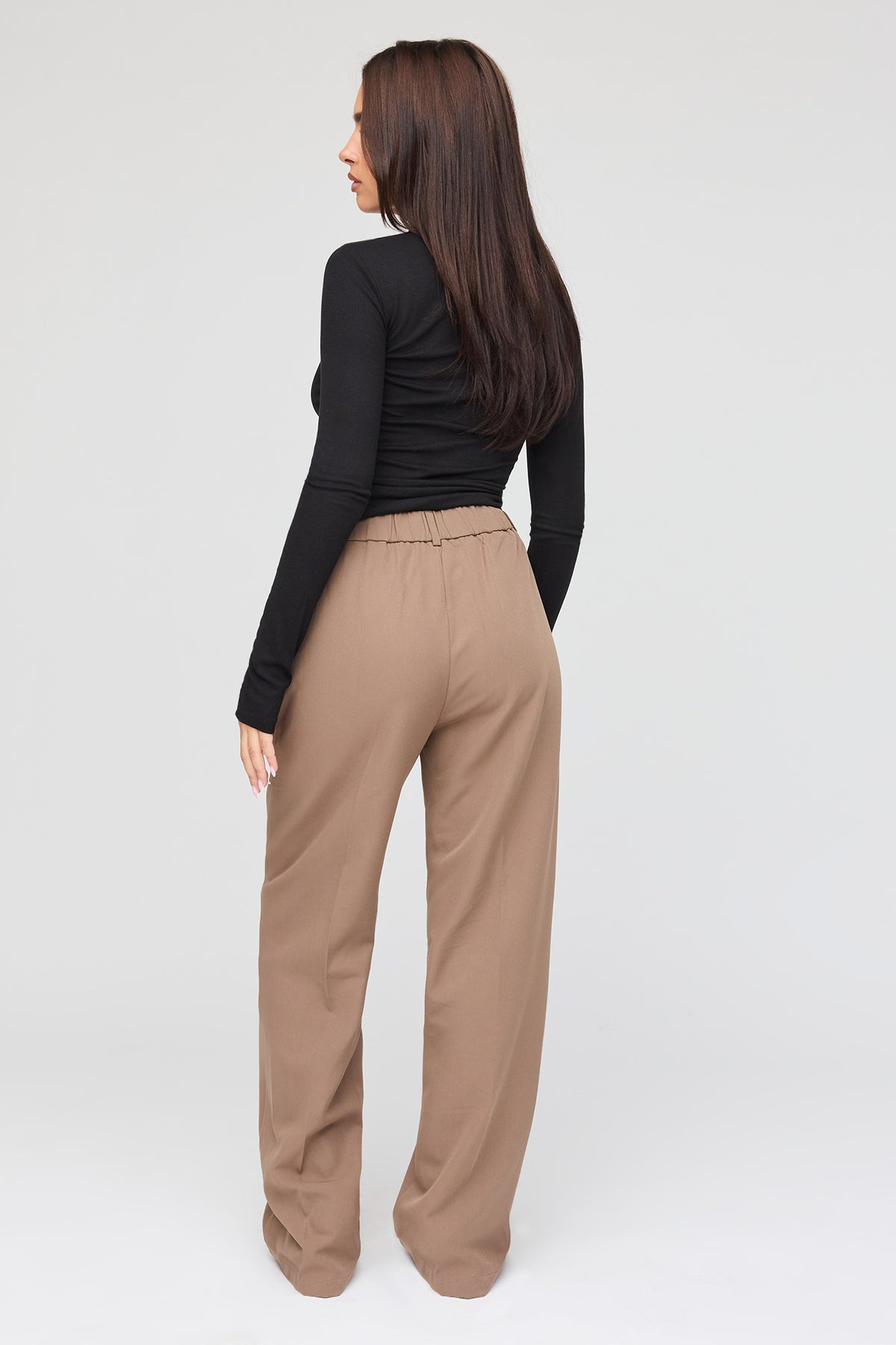 Vue alternative 3. Pantalon habillé à jambe large