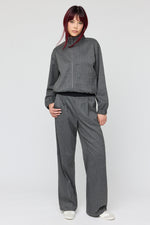Gris noir