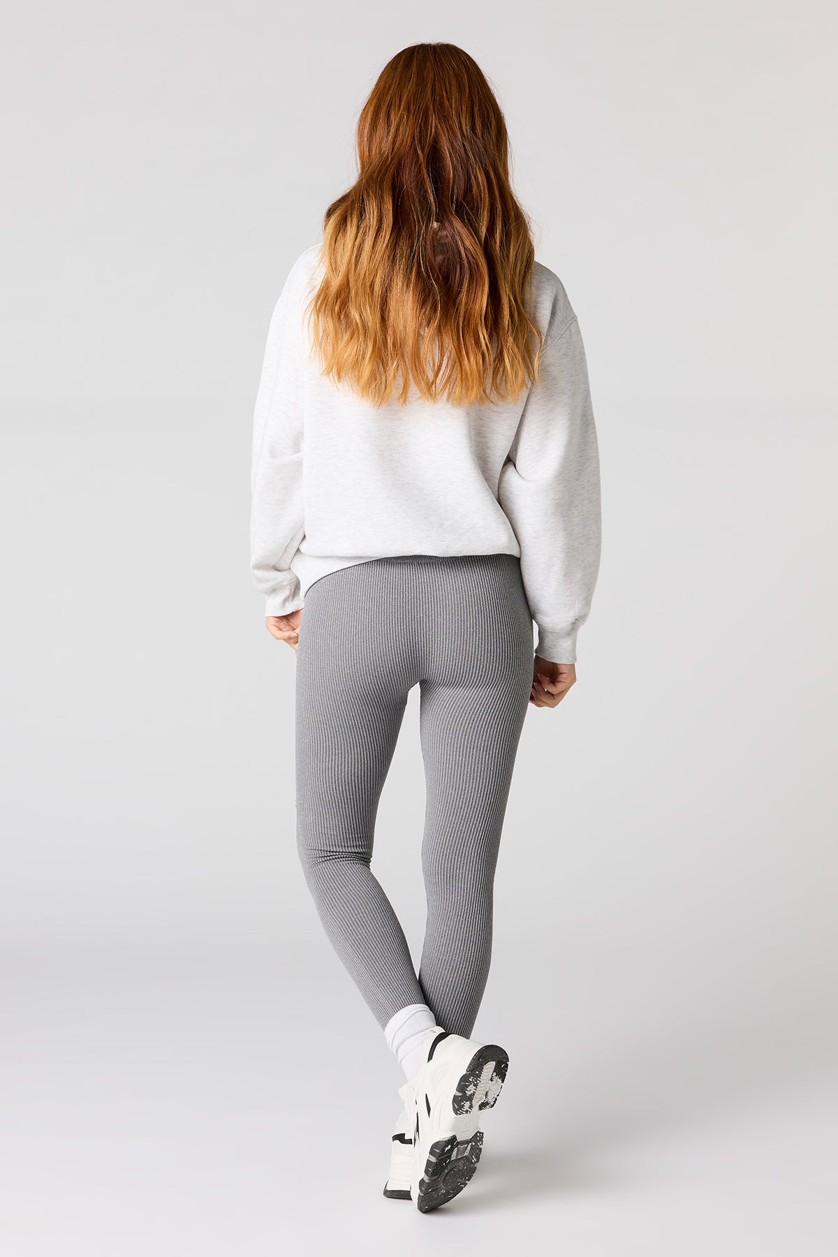 Vue alternative 3. Legging côtelé sans couture à taille haute