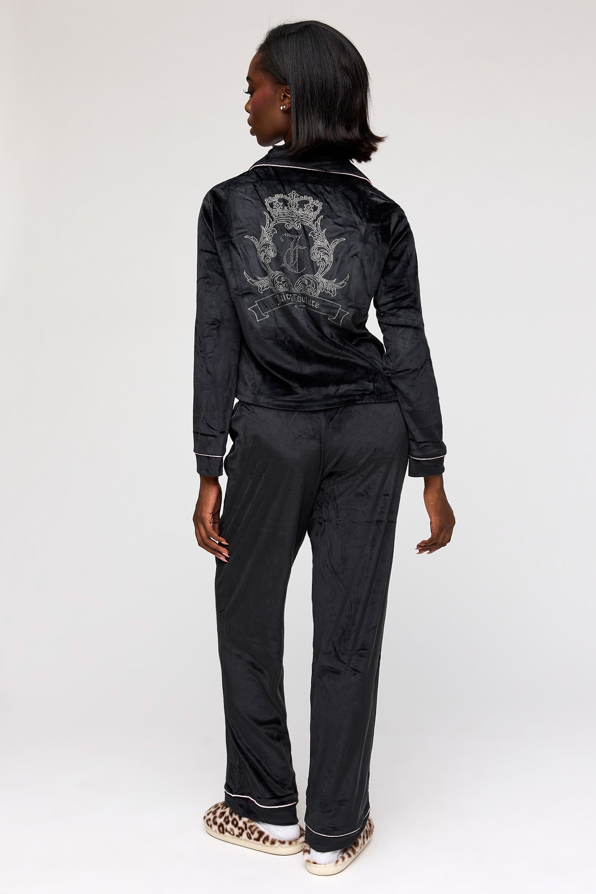 Alt View 4. Juicy Couture Rhinestone Velour Hoodie & Pant Pajama Set - Black
