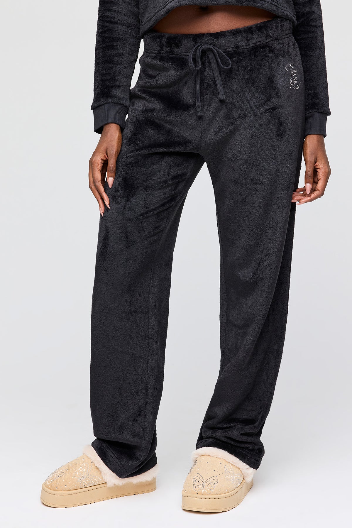 Alt View 3. Juicy Couture Plush Hoodie & Pant Set - Black