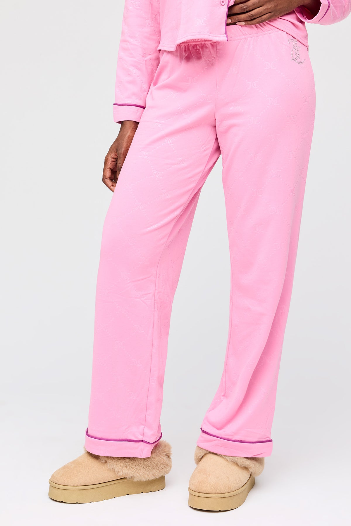 Vue alternative 3. Ensemble pyjama avec haut boutonné à imprimé Juicy Couture avec pierres du Rhin et pantalon
