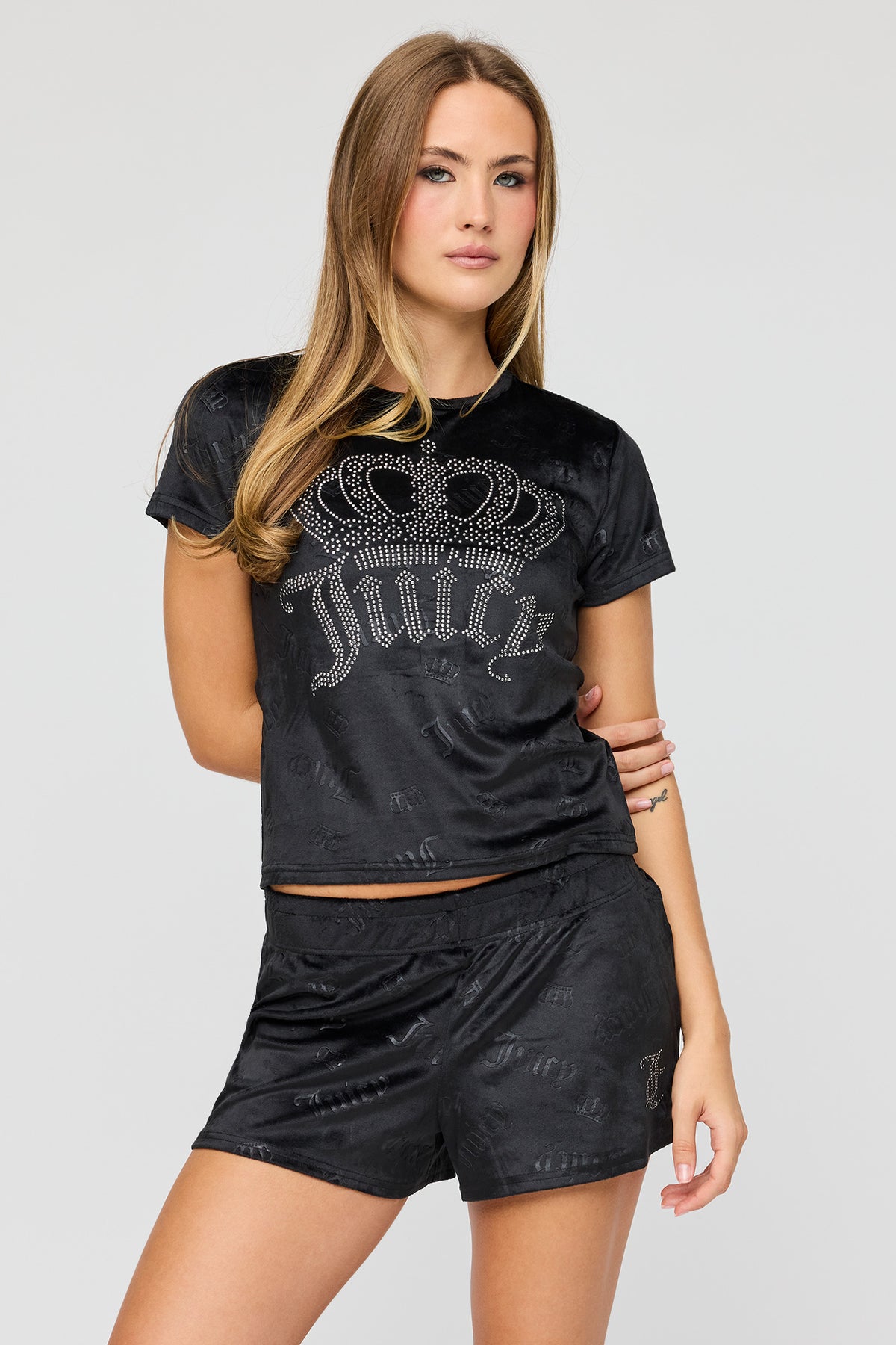 Ensemble-cadeau avec pyjama trois-pièces Juicy Couture en velours