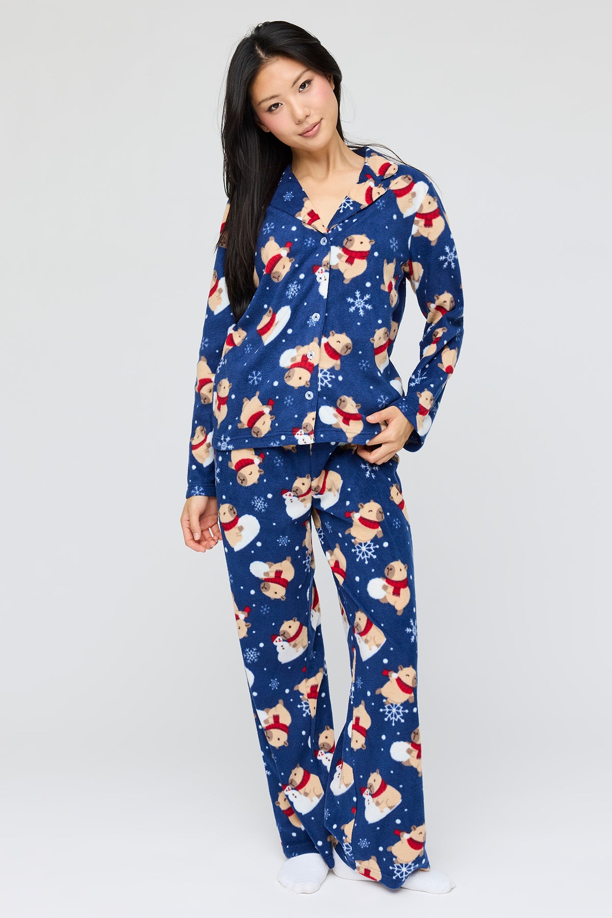 Ensemble pyjama avec haut boutonné en peluche et pantalon