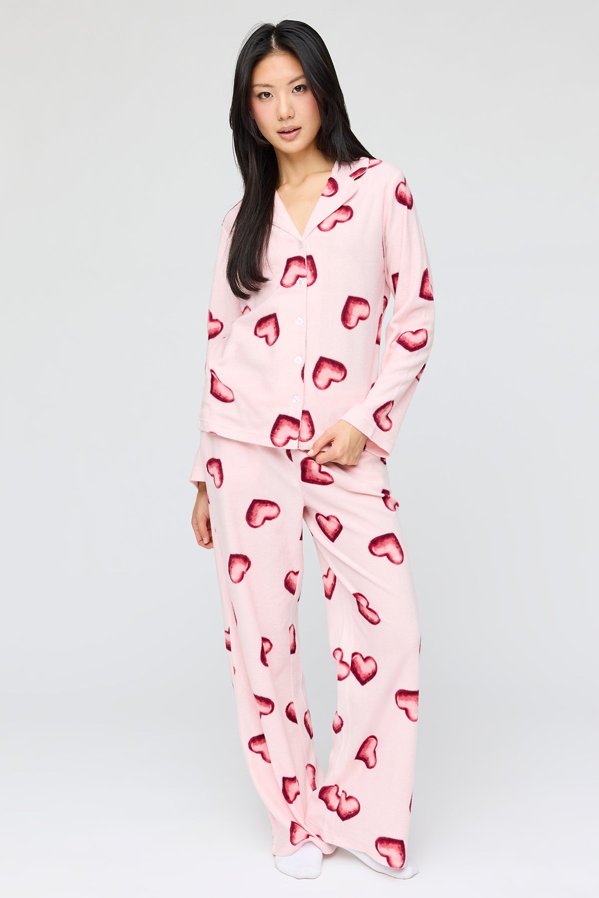 Ensemble pyjama avec haut boutonné en peluche et pantalon