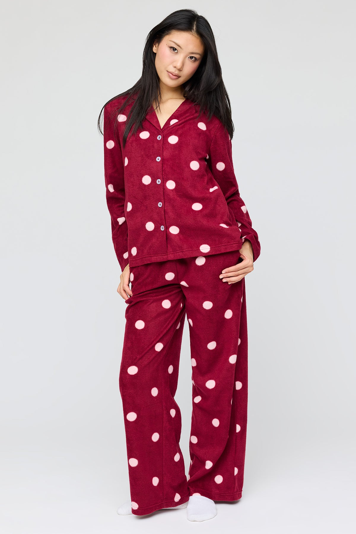 Ensemble pyjama avec haut boutonné en peluche et pantalon