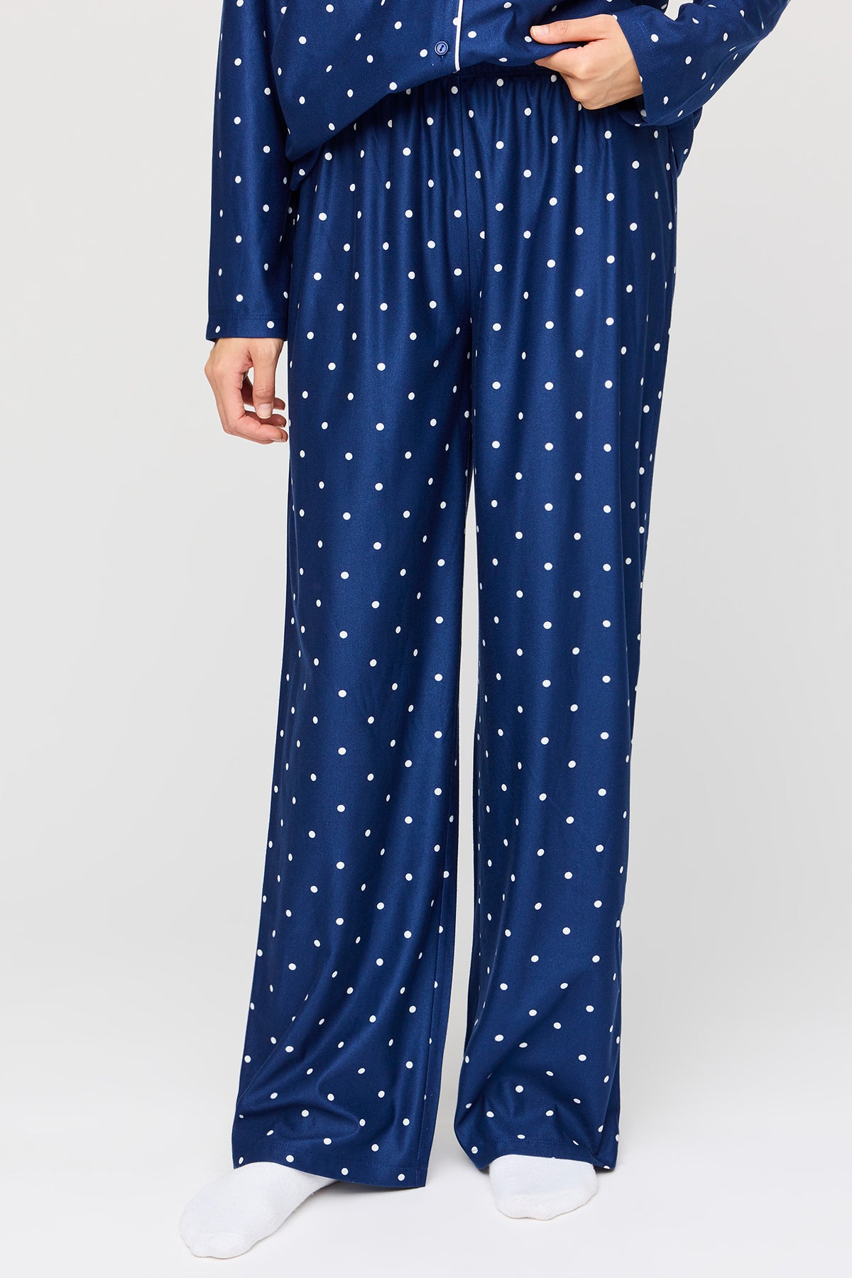 Alt View 3. Flannel Button-Up Long Sleeve Top & Pant Pajama Set - Navy